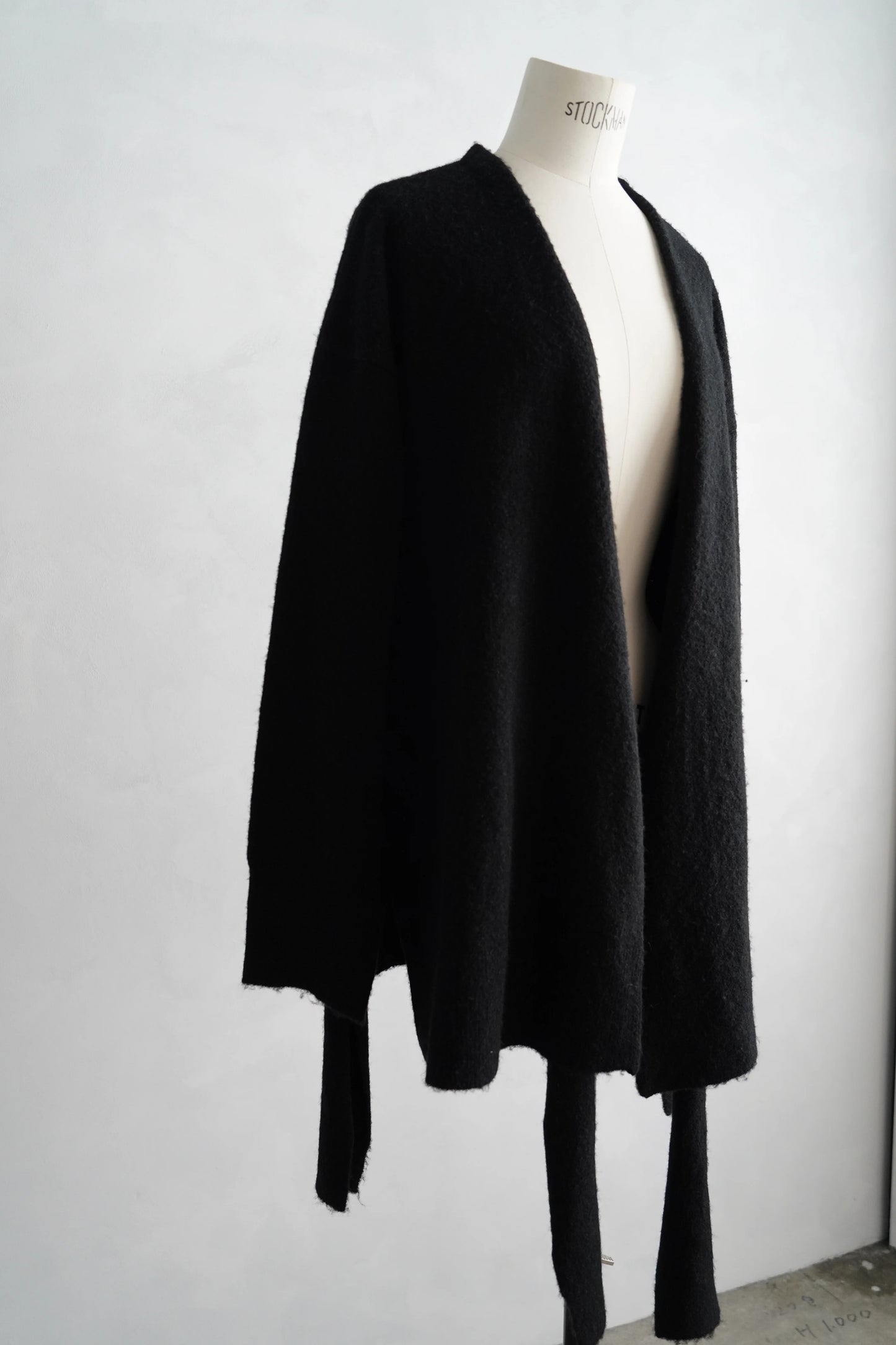 Cachecoeur Knit Cardigan / BLACK