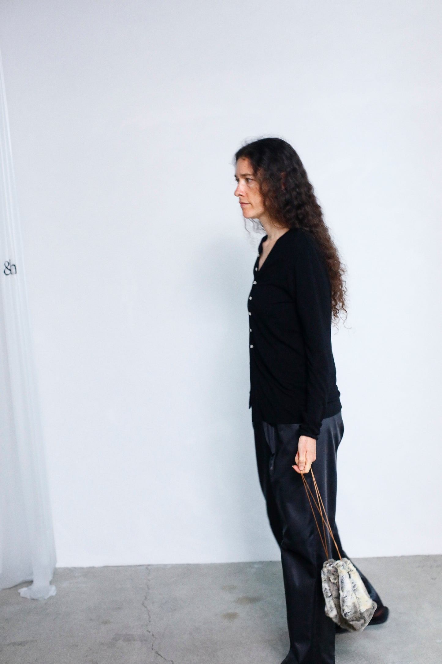 Powdery Cardigan / BLACK -10月24日発送-