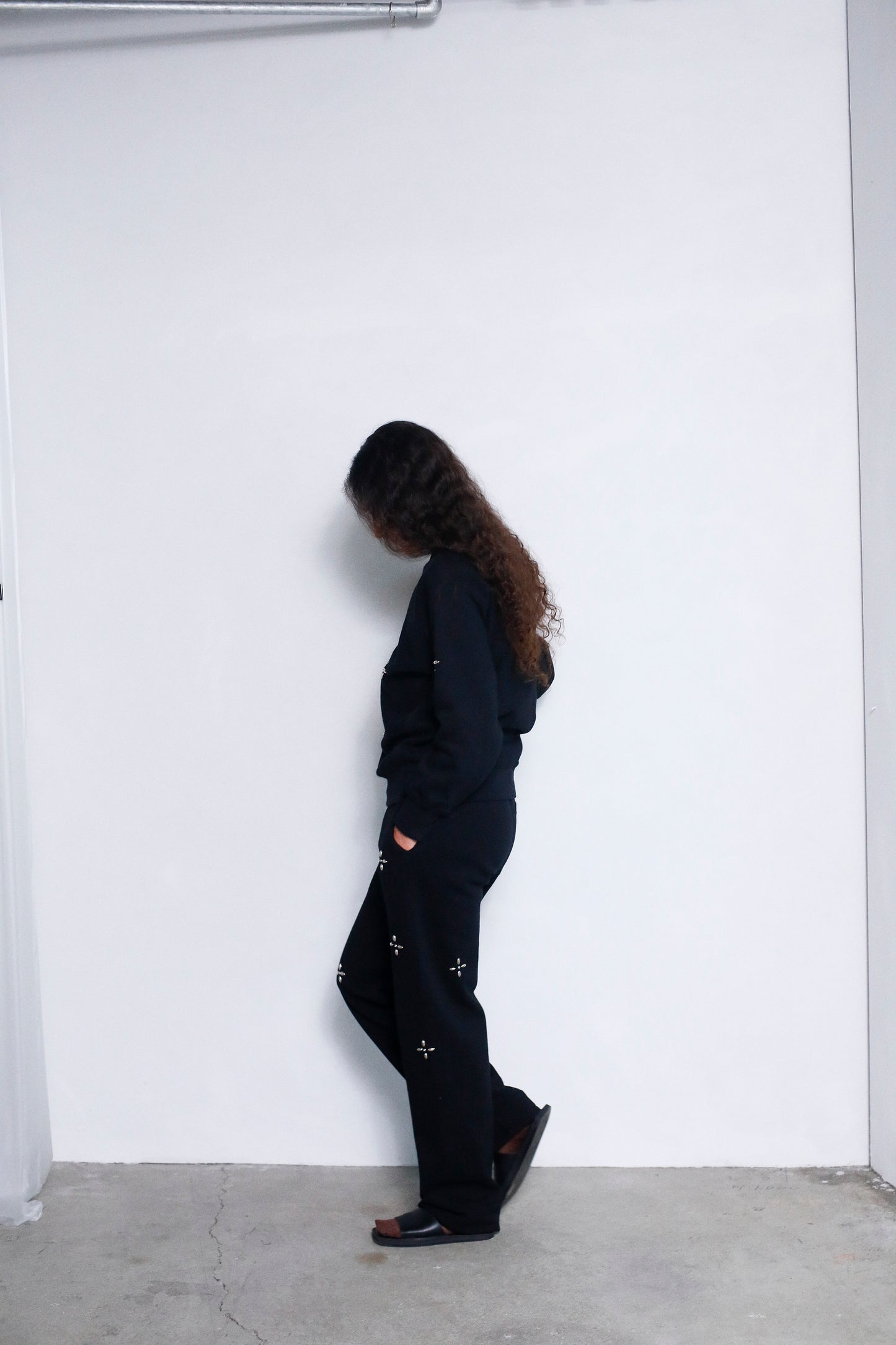 Bijou Sweat Pullover / BLACK -11月22日発送-