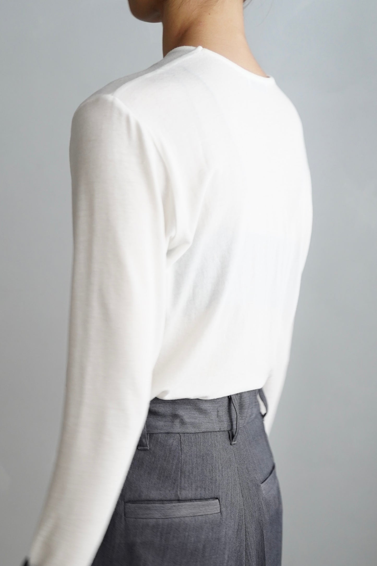 Powdery Pullover / WHITE