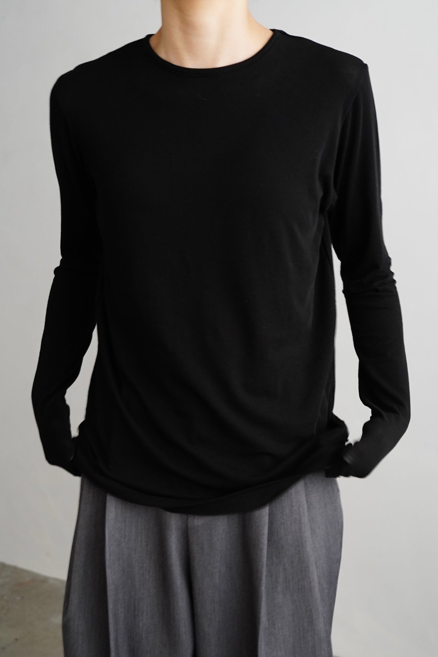 Powdery Pullover / BLACK