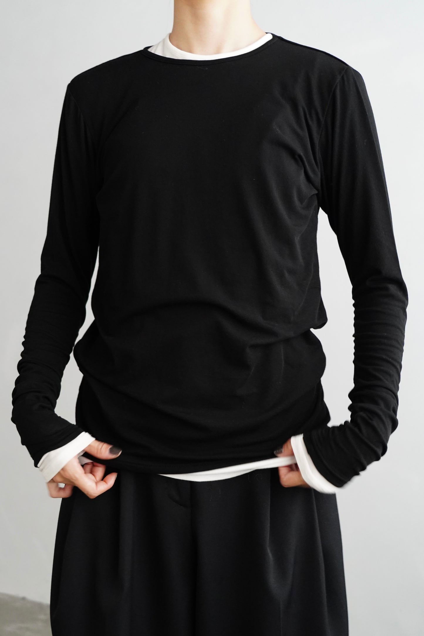 Powdery Pullover / BLACK