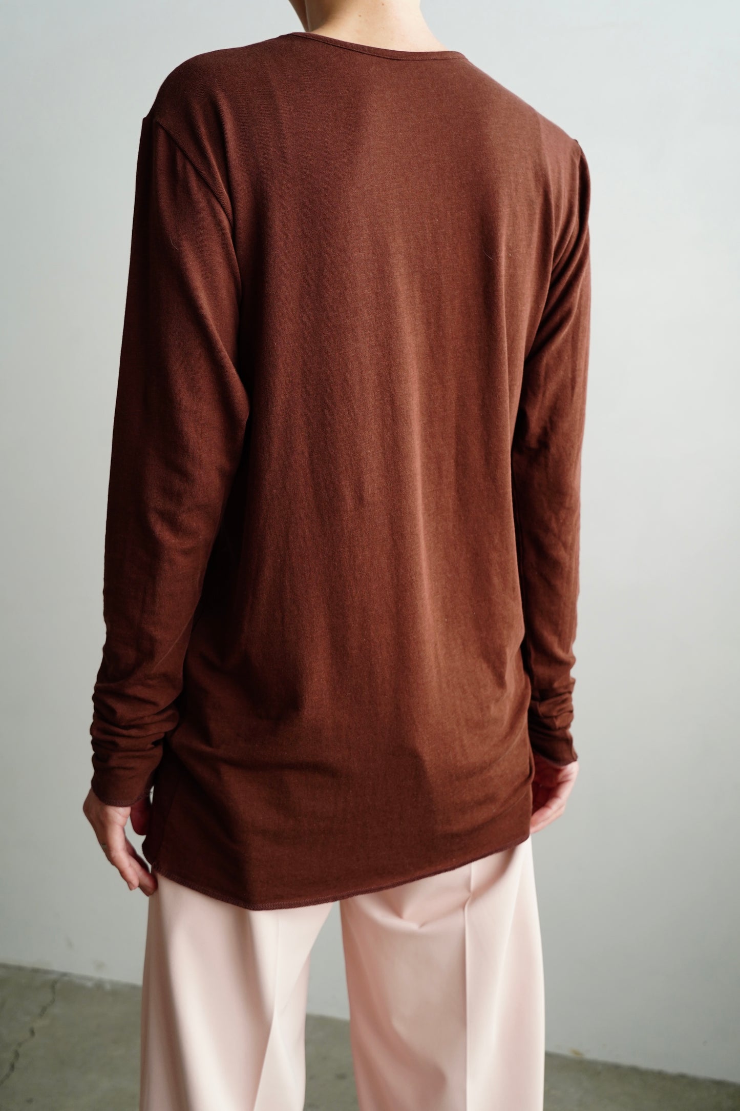 Powdery Crewneck Cutsew / BROWN