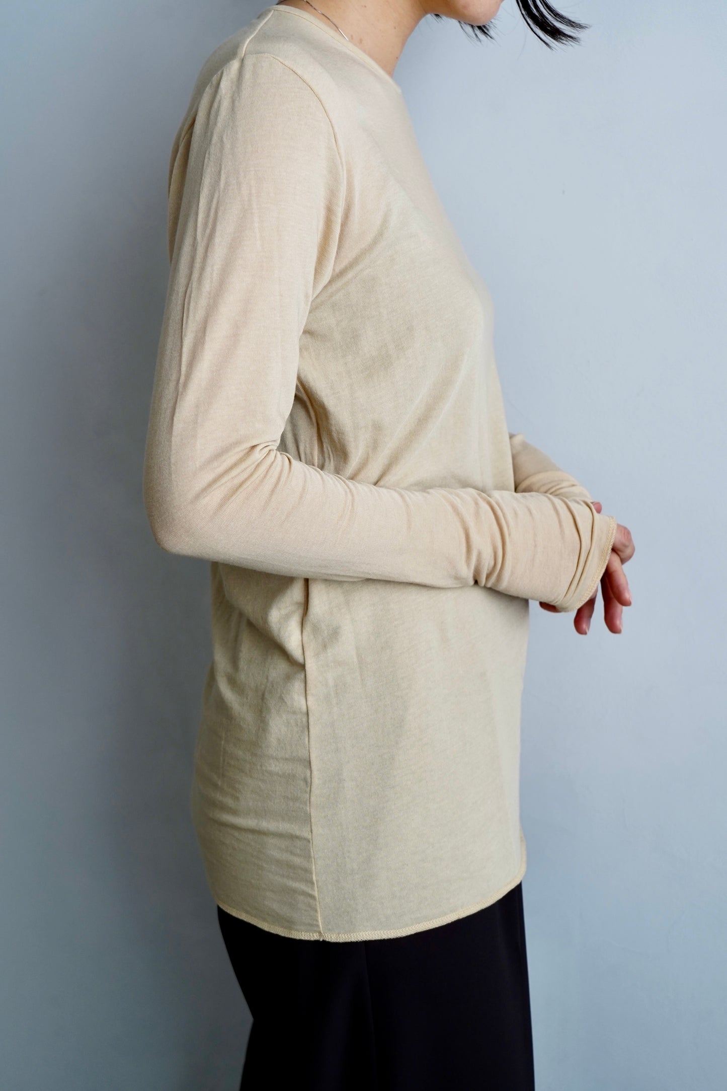 Powdery Crewneck Cutsew / BEIGE