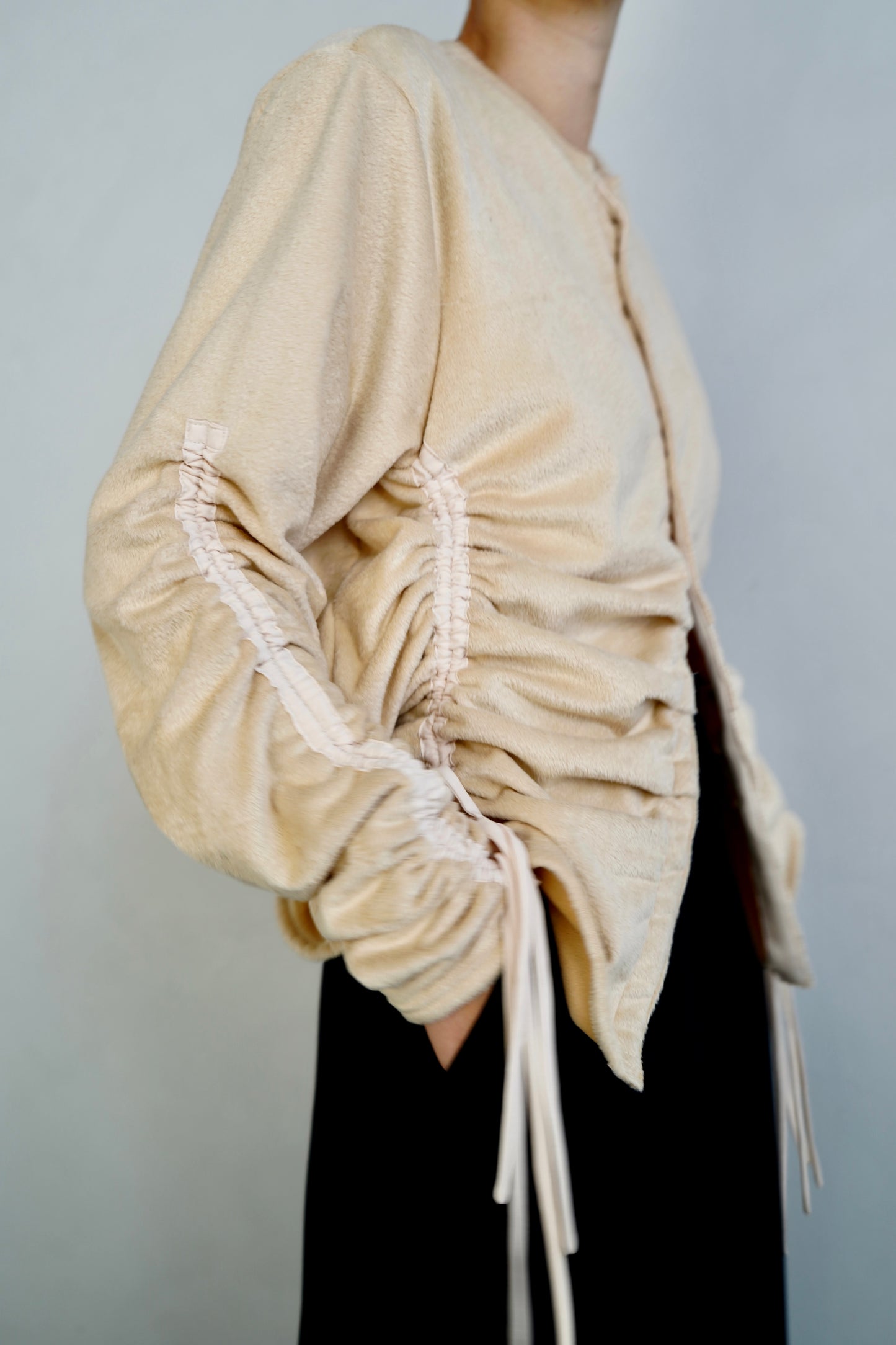 Drawcord Cardigan / CREAMBEIGE