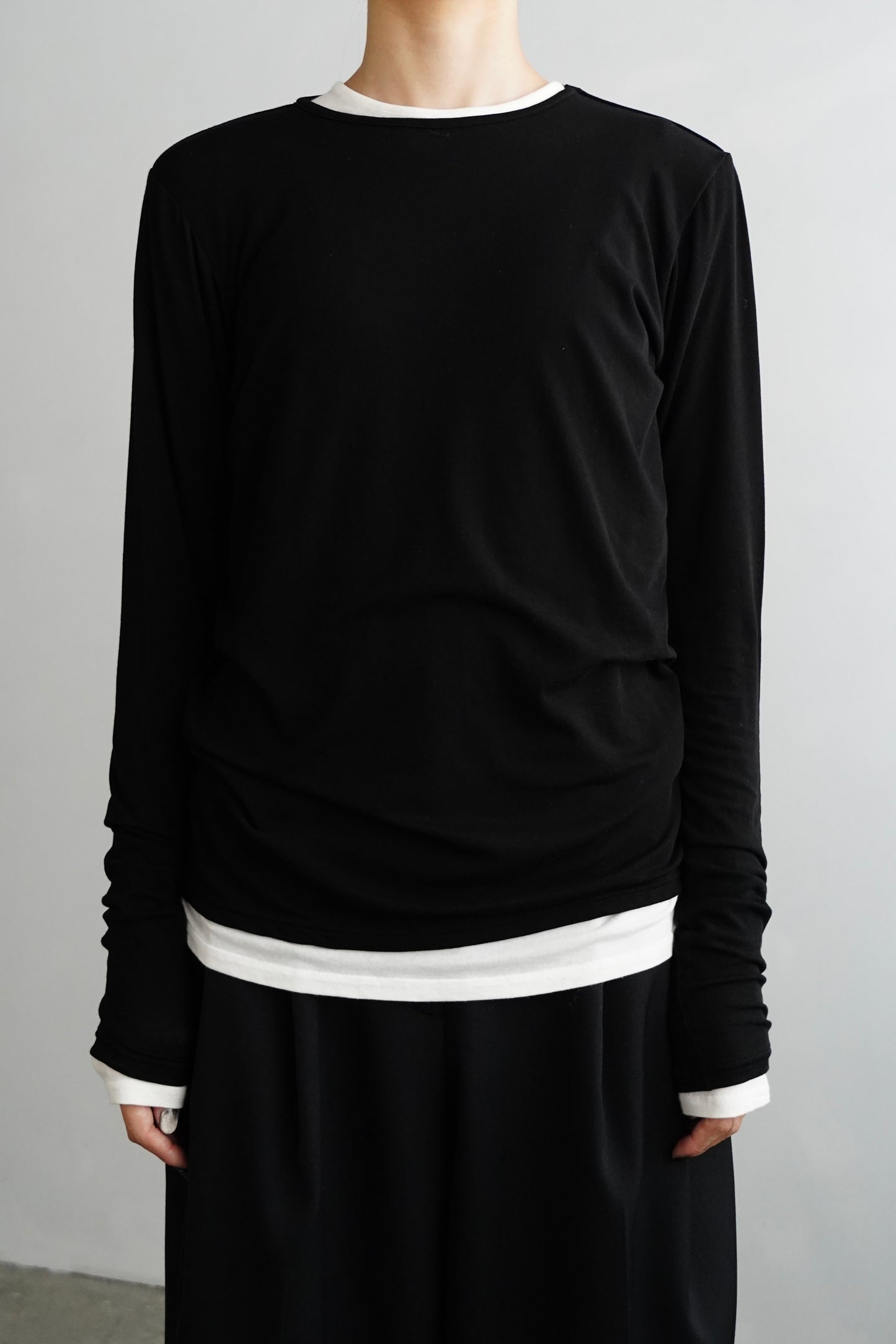 Powdery Pullover / BLACK
