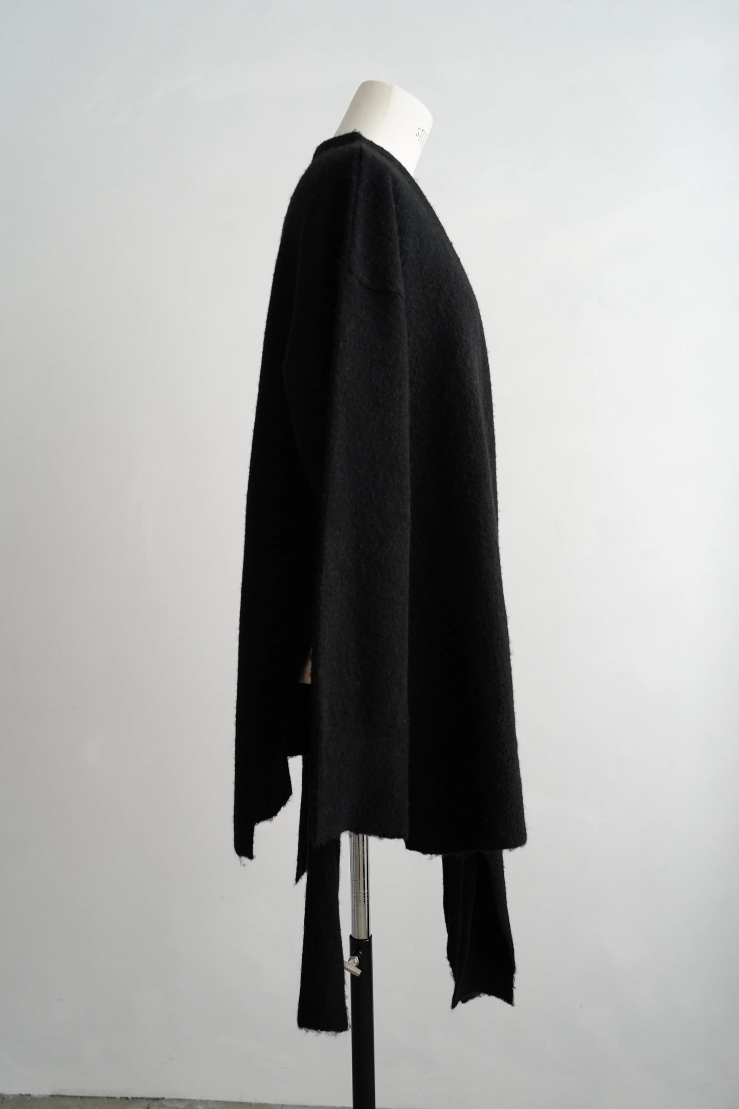 Cachecoeur Knit Cardigan / BLACK