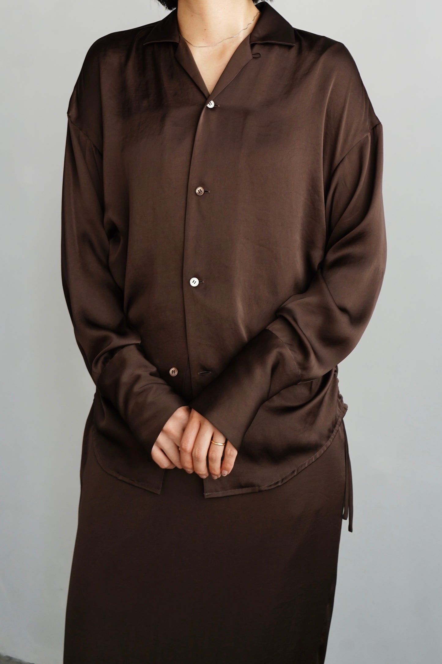Open Collar Satin Shirts / BROWN -5月23-28日発送-