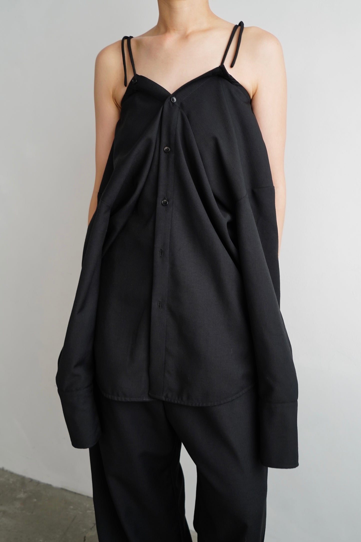 Nocollar Strap Shirts / BLACK -9月20−25日発送-