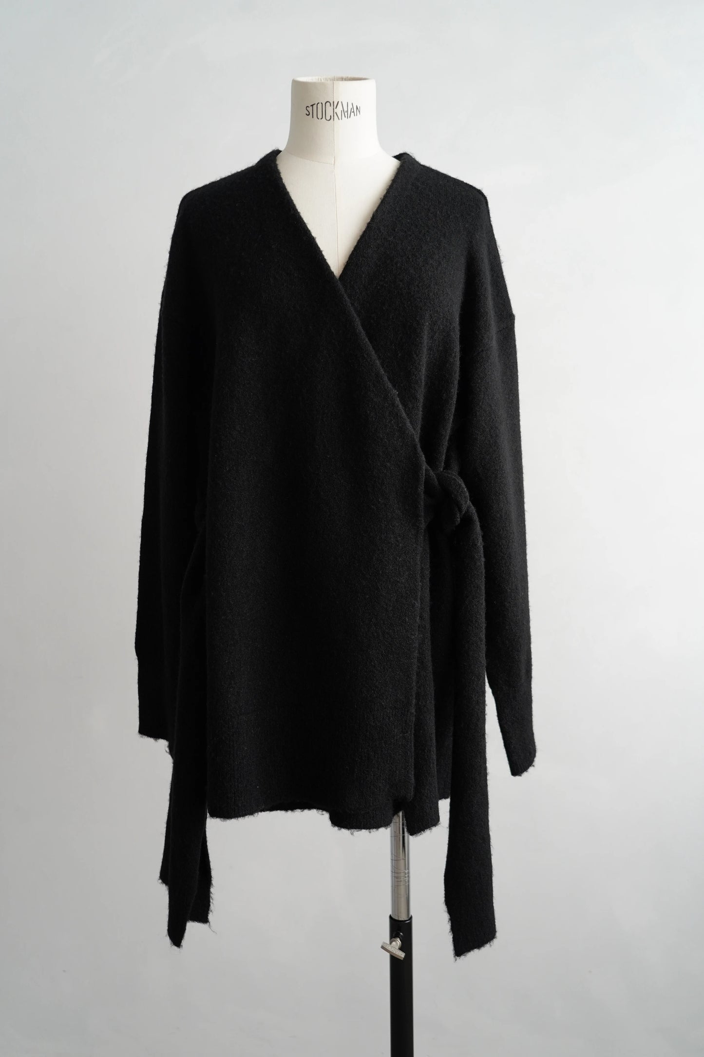 Cachecoeur Knit Cardigan / BLACK
