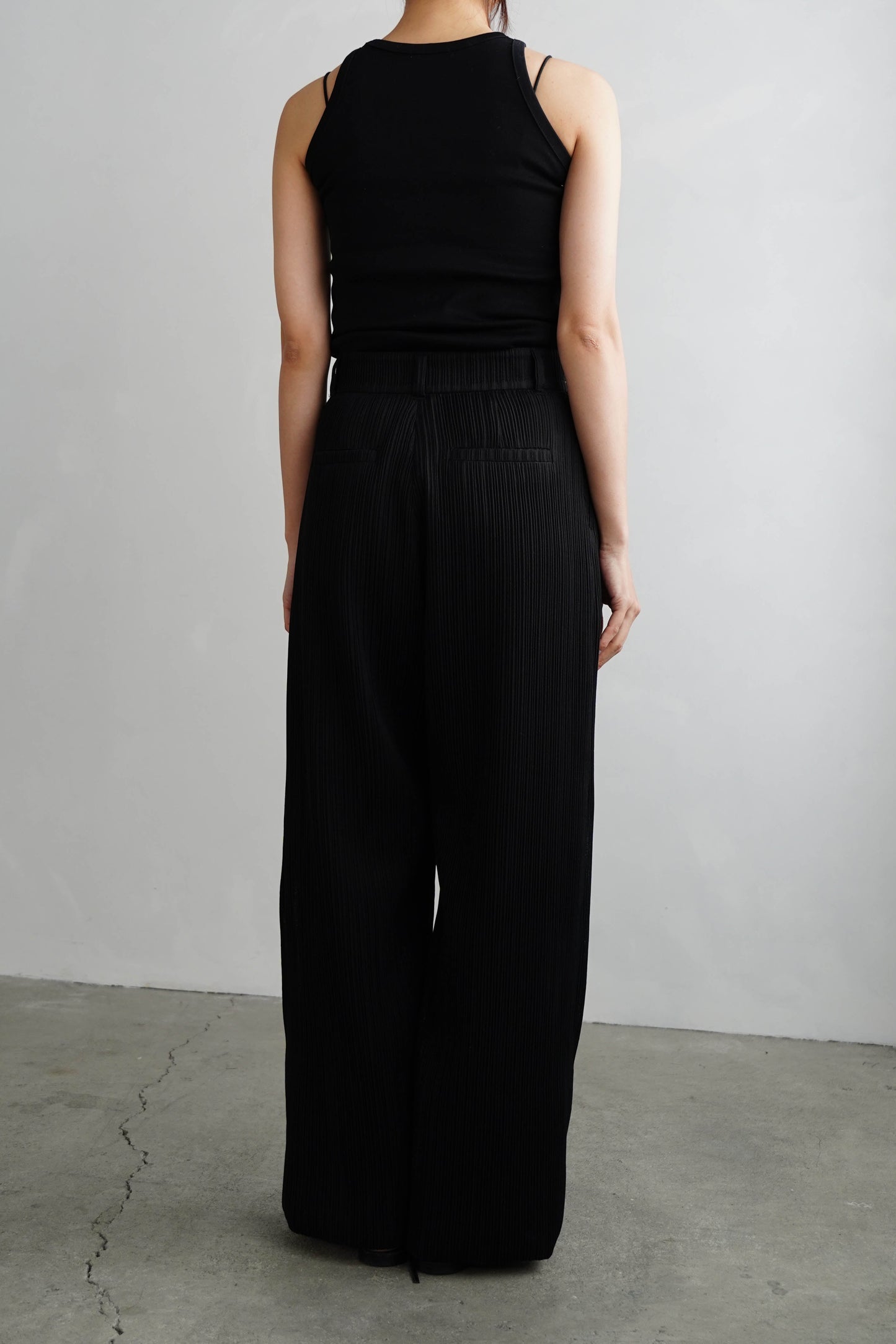 Pleats Pants / BLACK