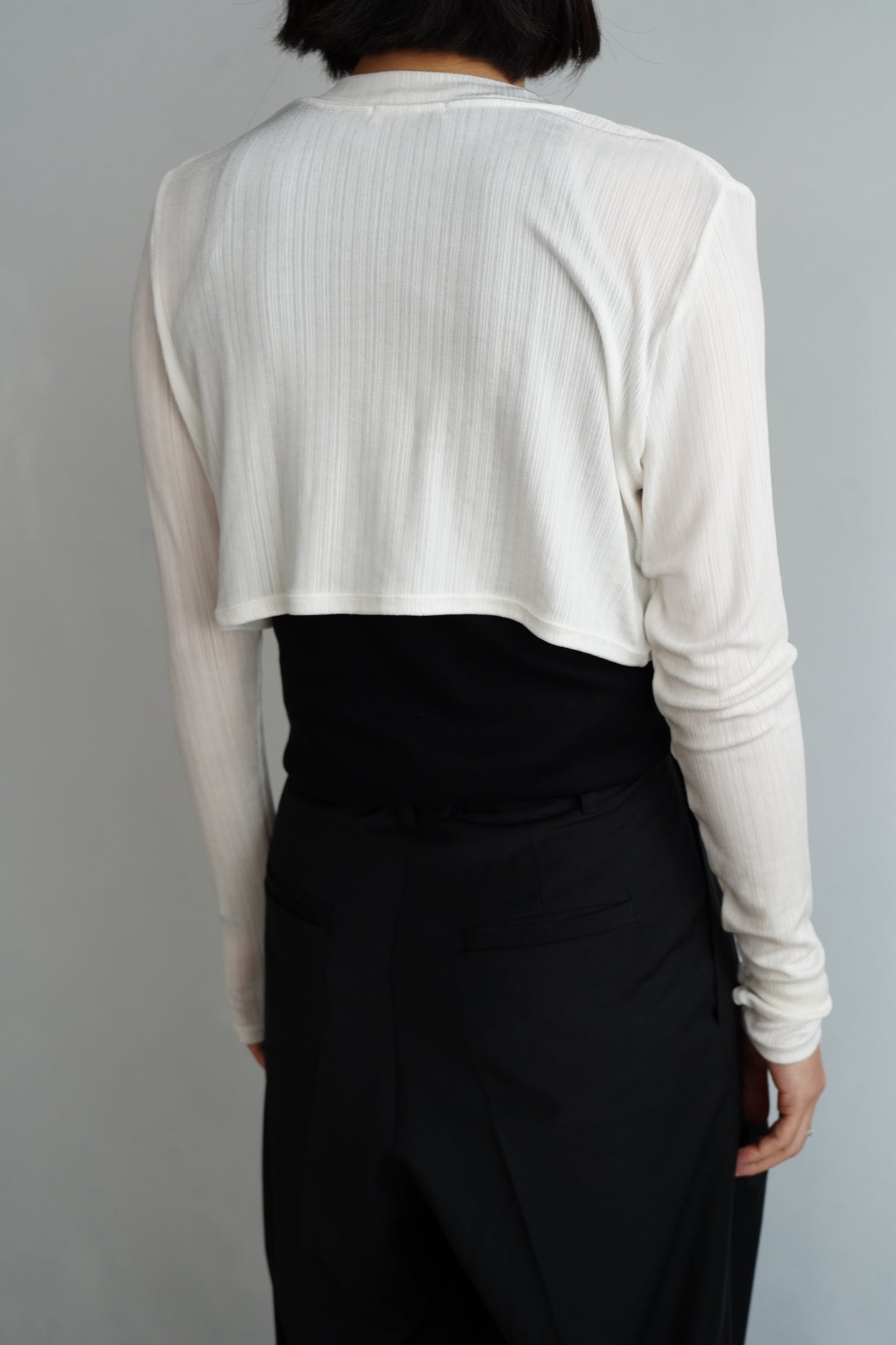 Short Cardigan / WHITE