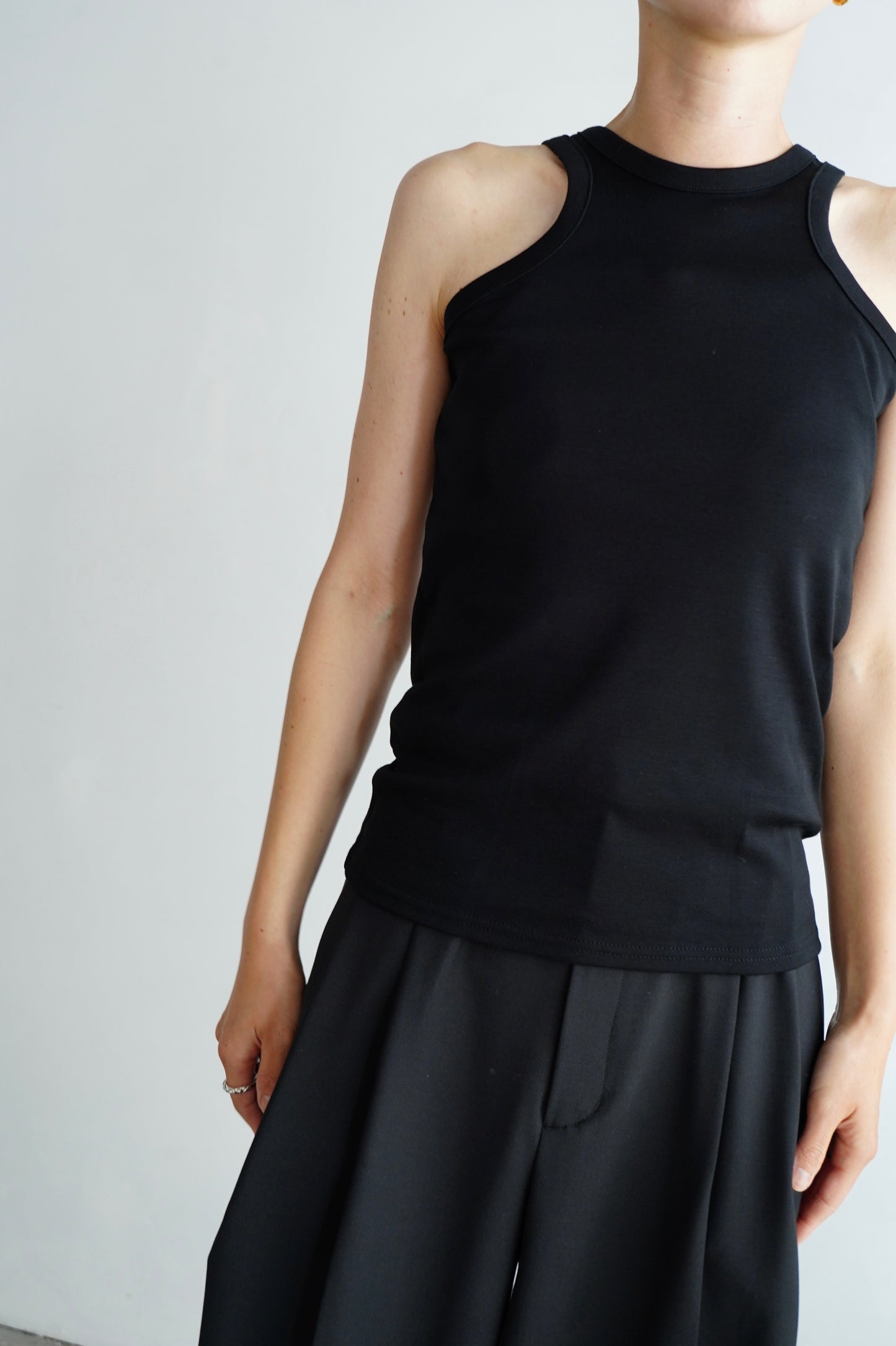Sleek Tanktop / BLACK