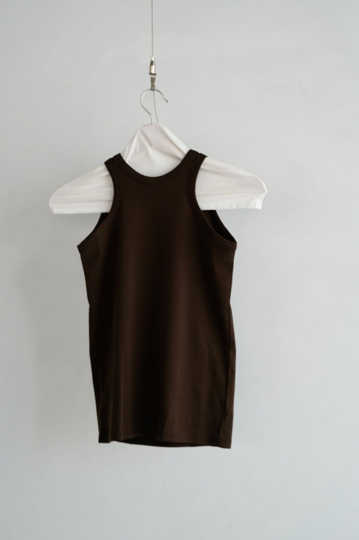 Sleek Tanktop / BROWN