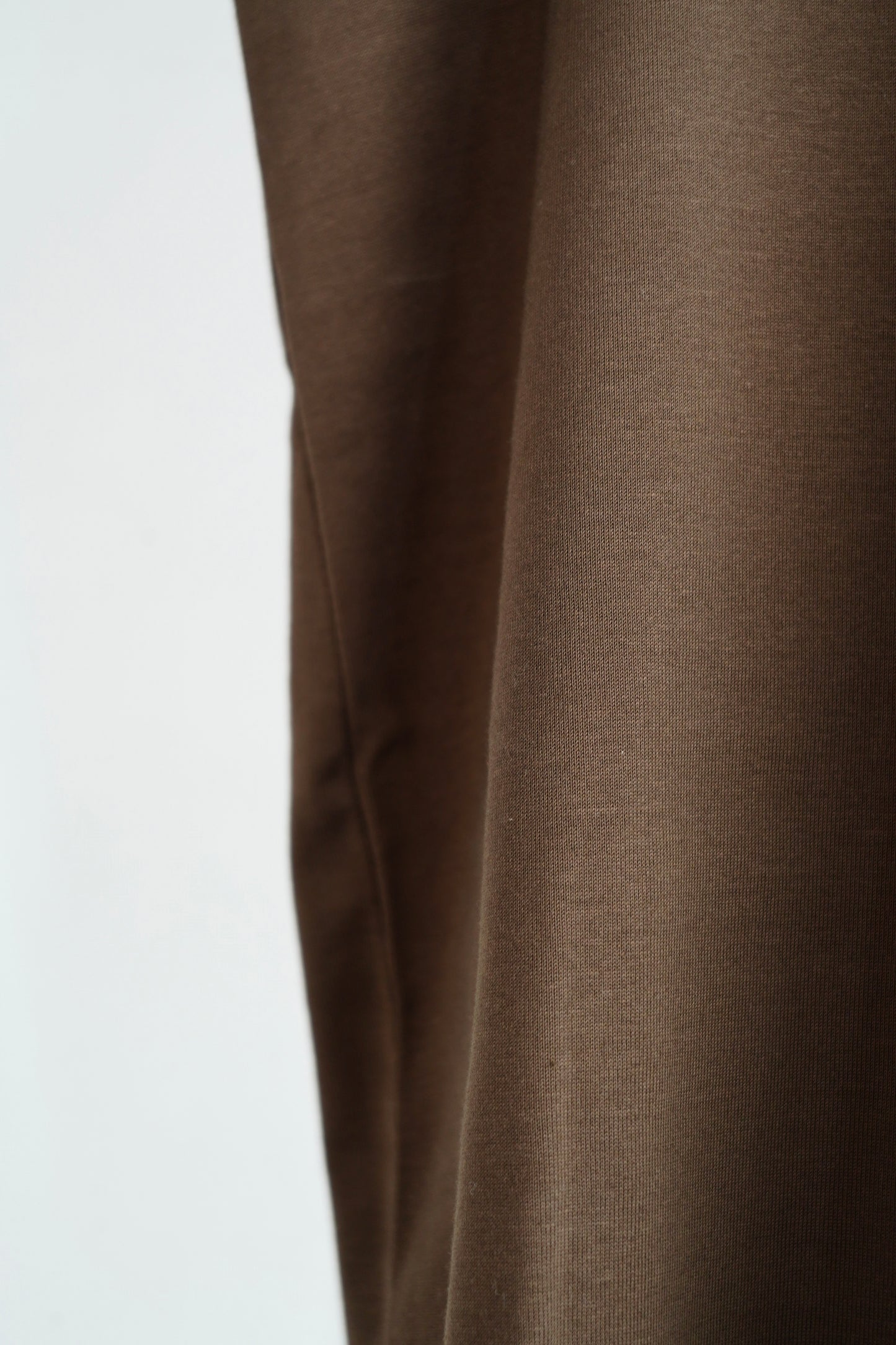 Sleek Tanktop / BROWN