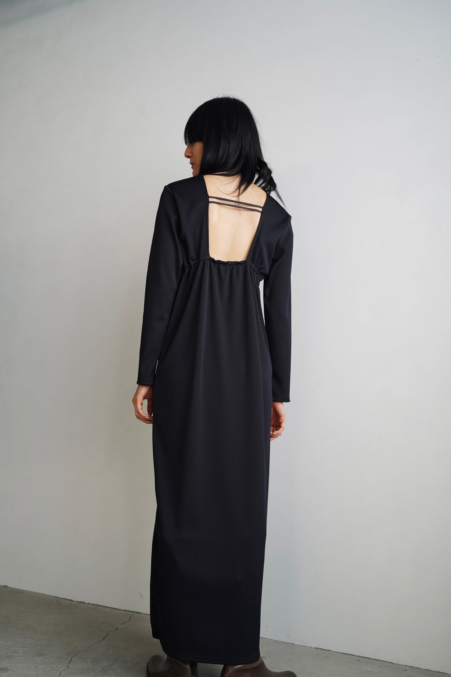 Backopen Rib Onepiece / BLACK