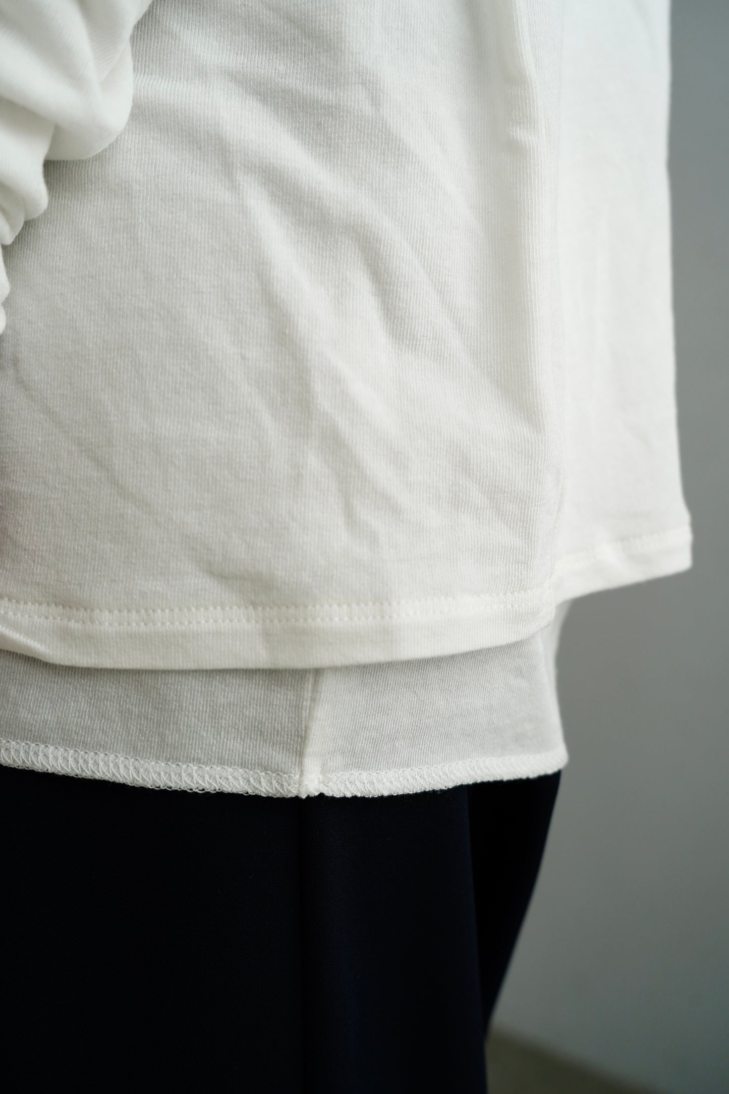 Powdery Pullover / WHITE