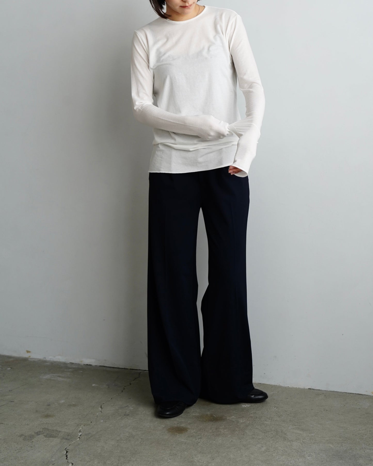 Powdery Pullover / WHITE