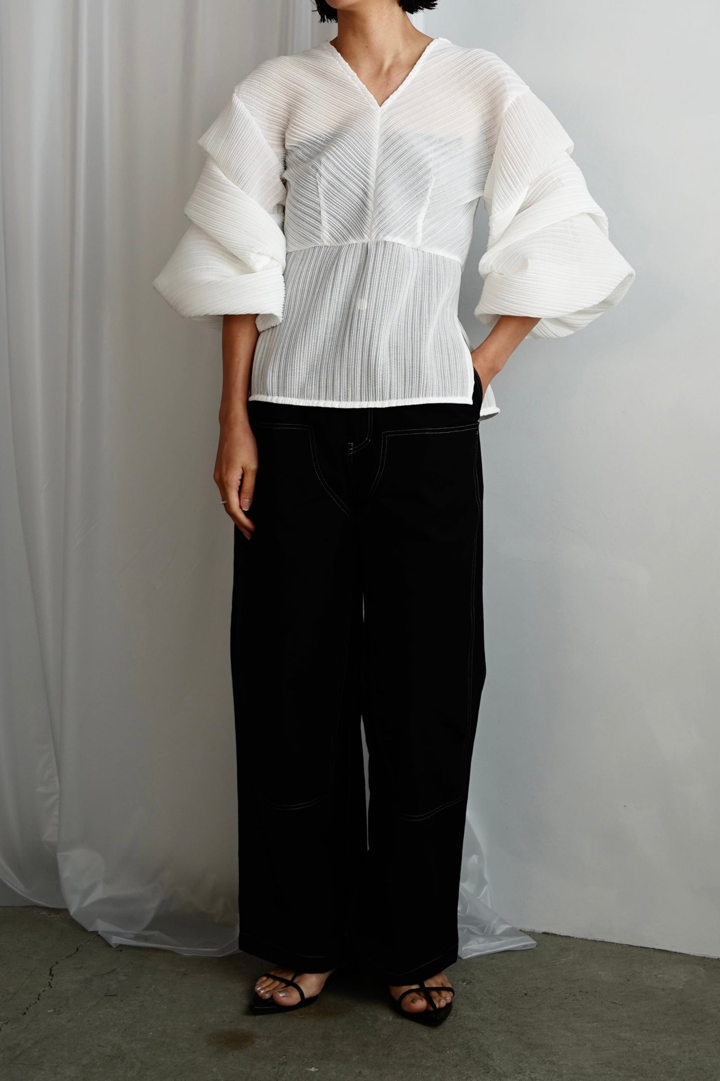 Pleats Tops / WHITE -8月20-22日発送-【7月18日12時までの期間限定販売】