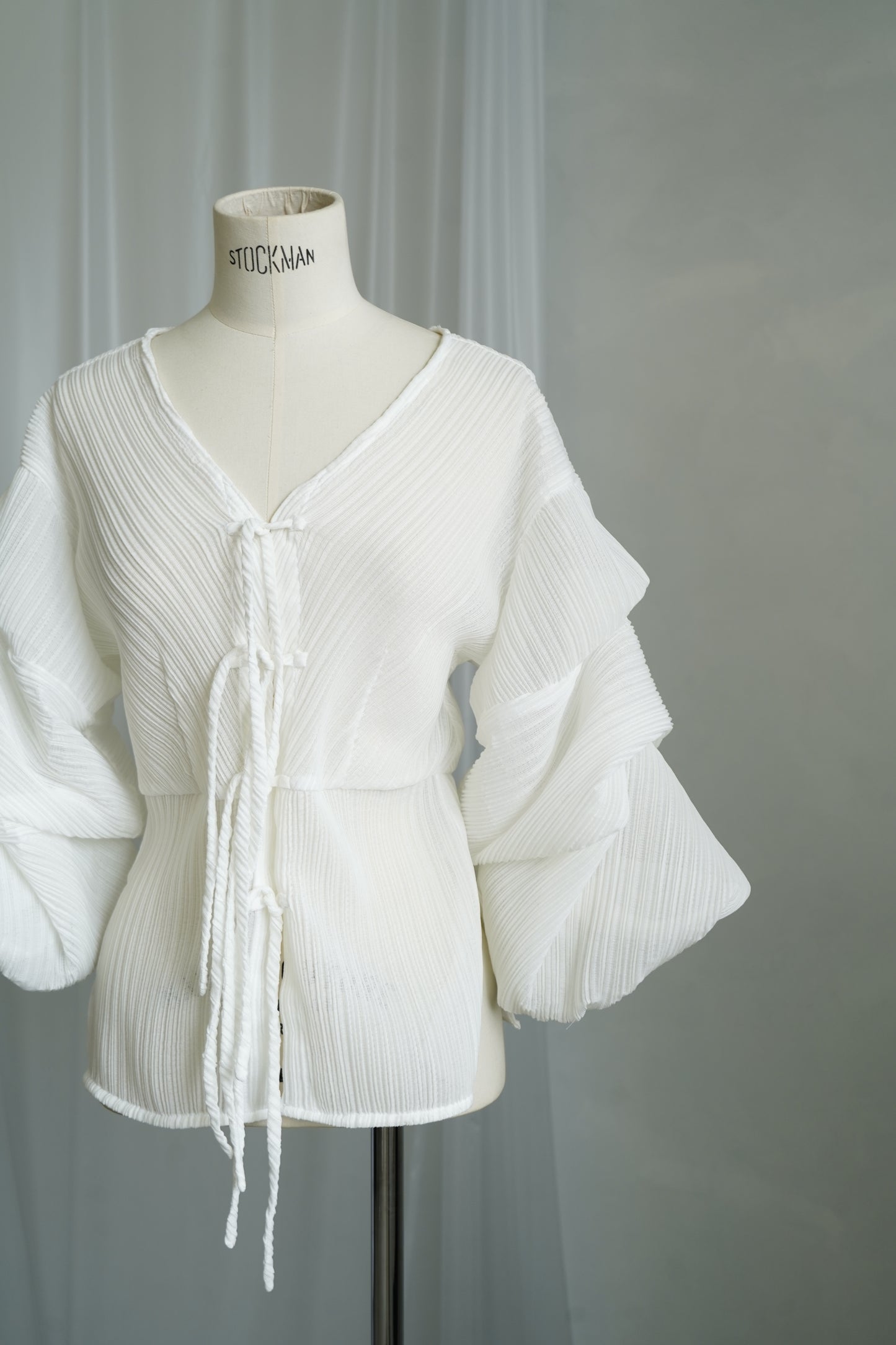 Pleats Tops / WHITE -8月20-22日発送-【7月18日12時までの期間限定販売】
