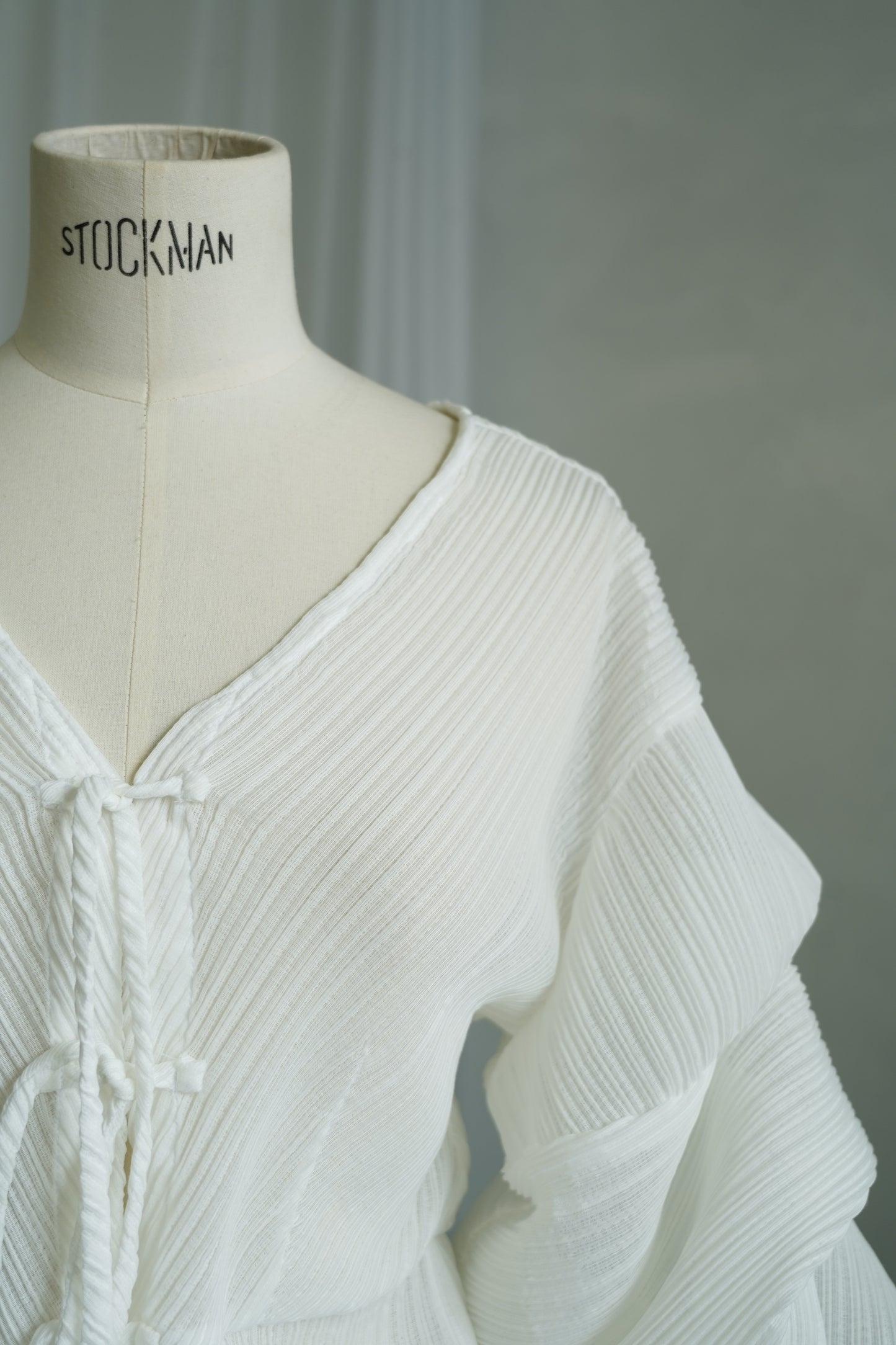 Pleats Tops / WHITE -8月20-22日発送-【7月18日12時までの期間限定販売】