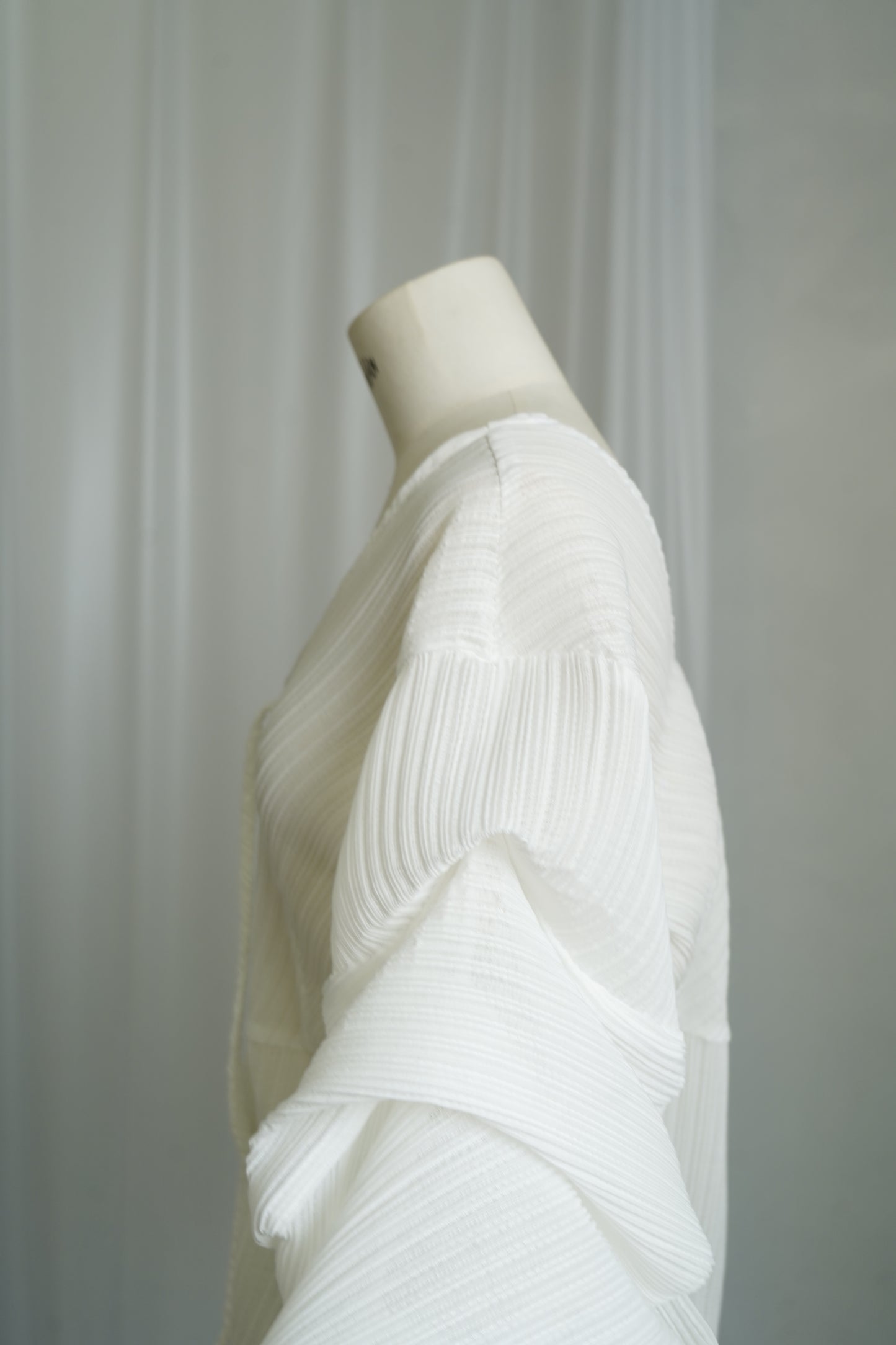 Pleats Tops / WHITE -8月20-22日発送-【7月18日12時までの期間限定販売】