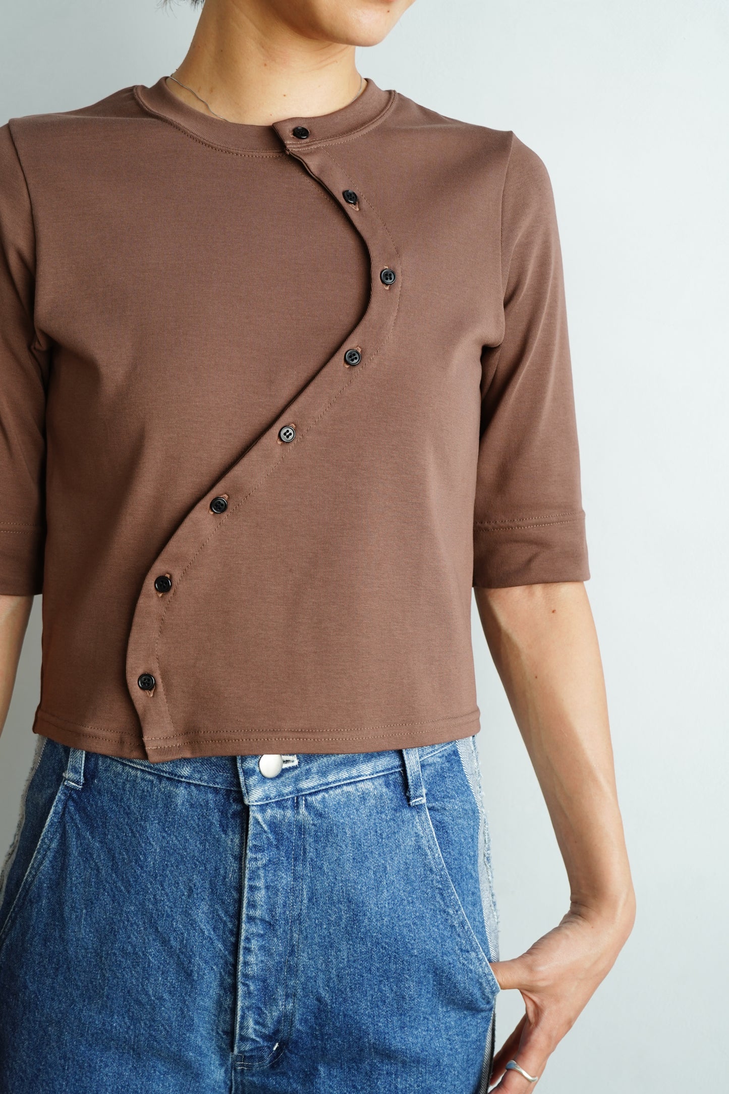 Asymmetric Buttons Cardigan / BROWN