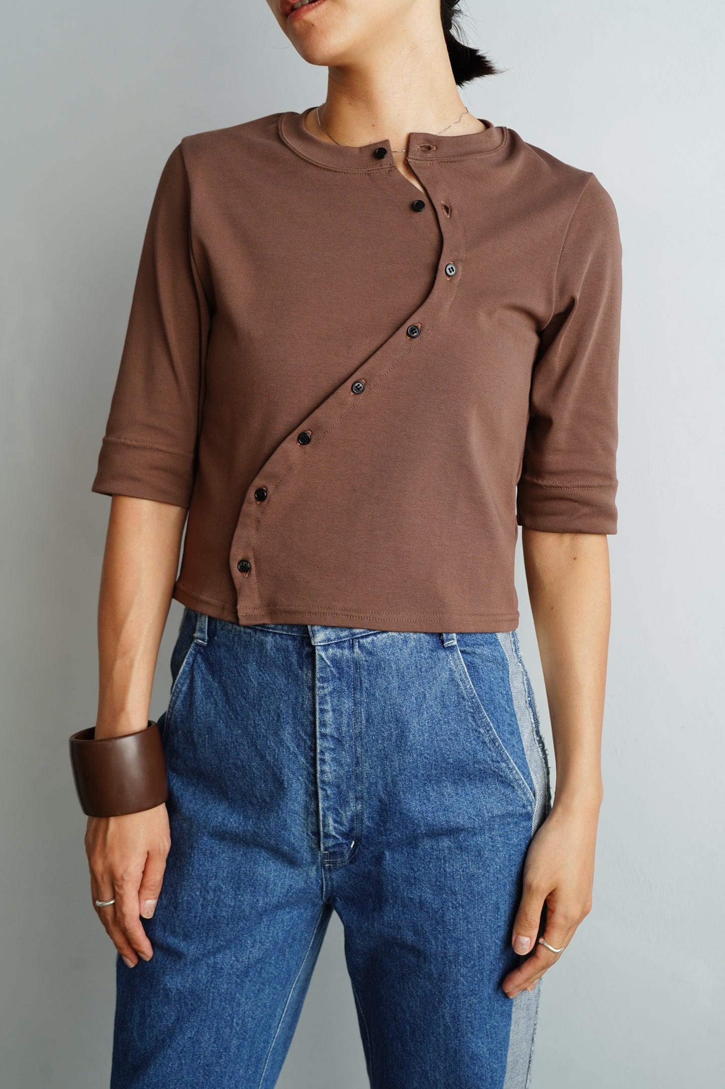 Asymmetric Buttons Cardigan / BROWN
