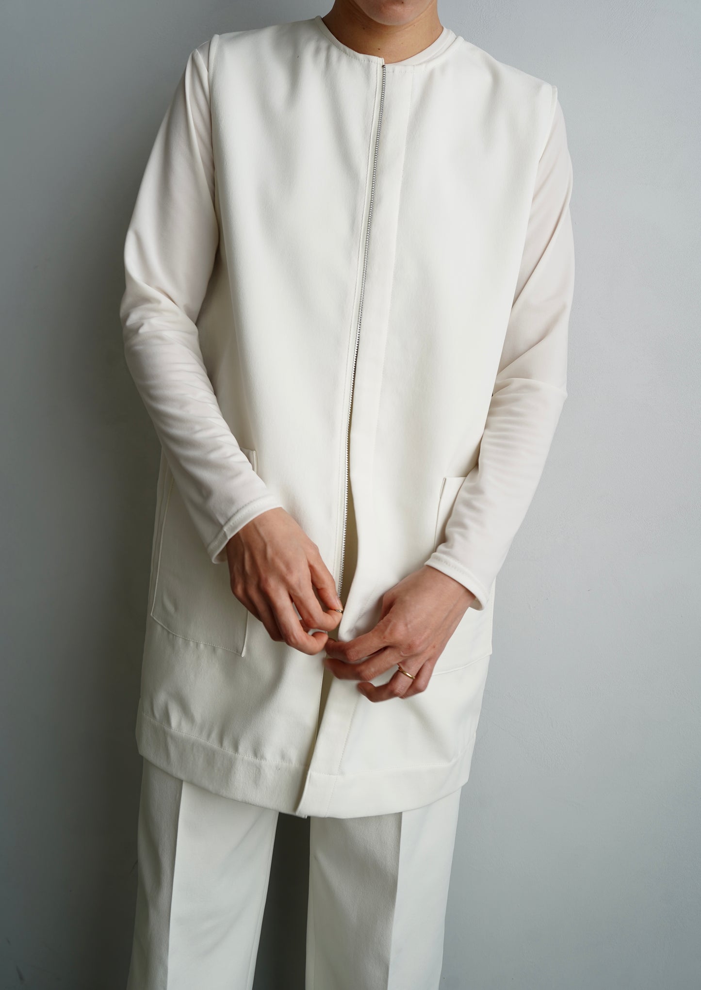 Zip Vest / WHITE -4月中旬発送-
