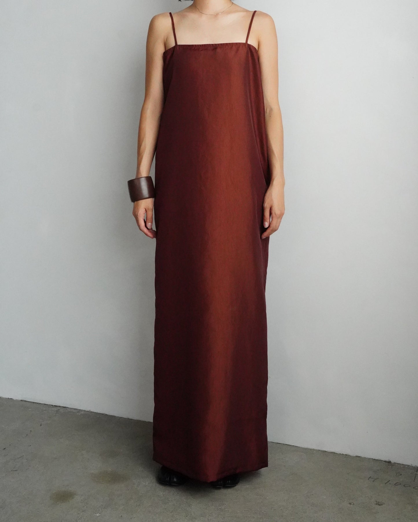 Taffeta Cami Dress / BROWN -9月20-25日発送-