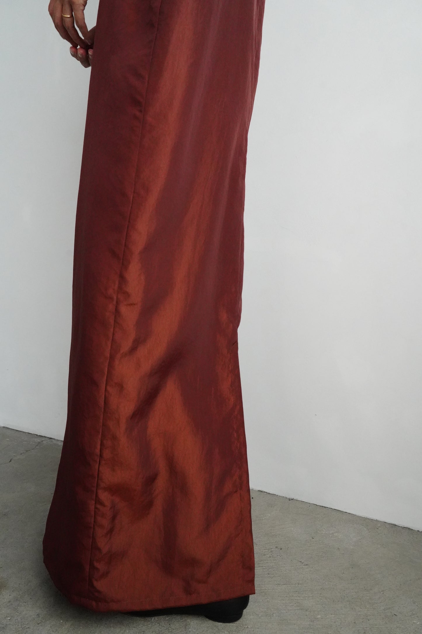 Taffeta Cami Dress / BROWN -9月20-25日発送-