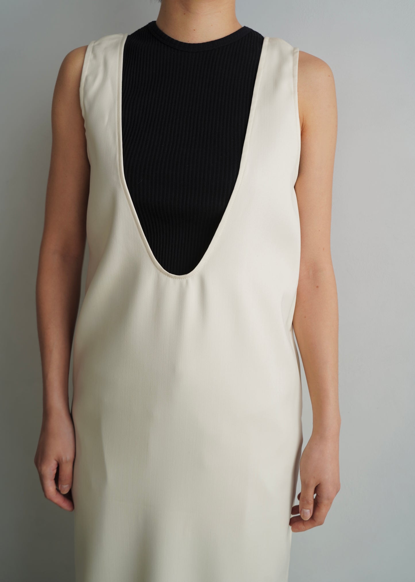 Round Onepiece / WHITE