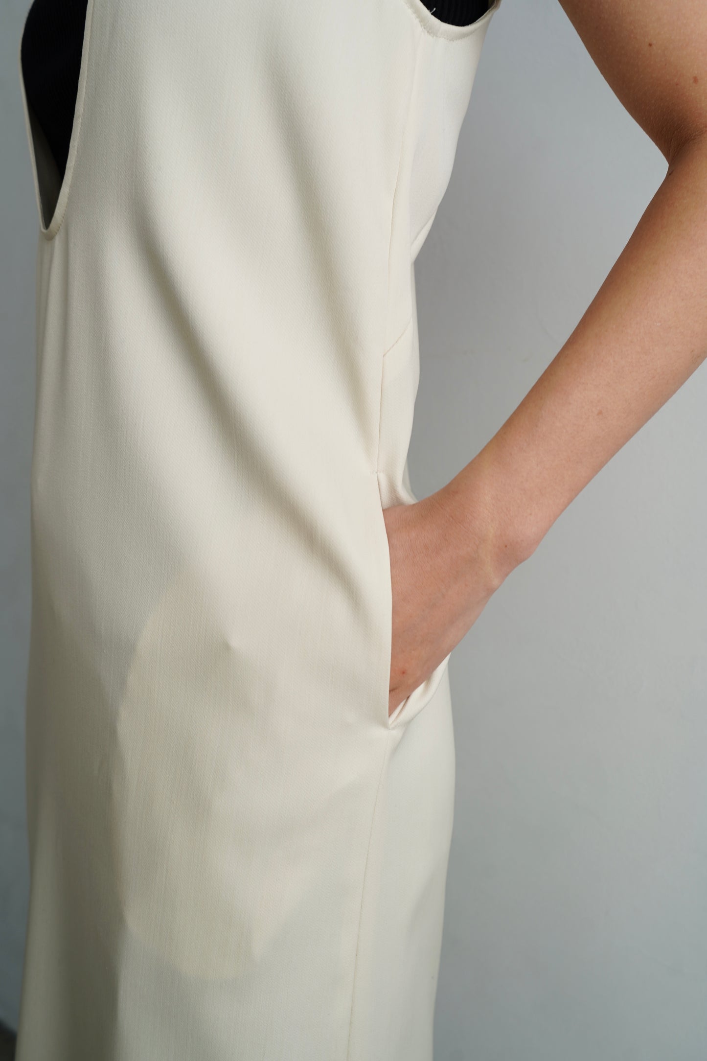 Round Onepiece / WHITE