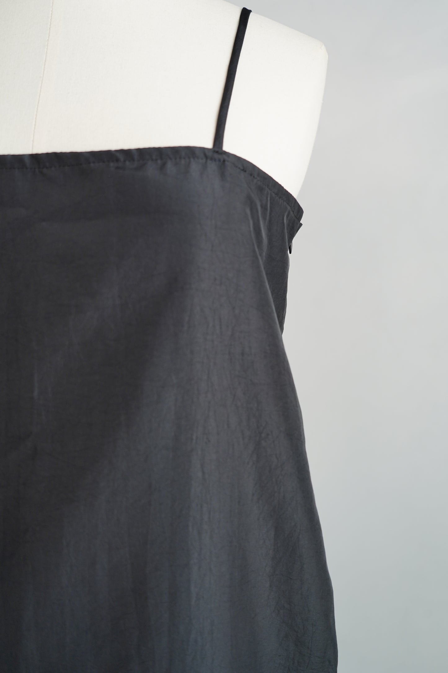 Taffeta Cami Dress / BLACK -9月20-25日発送-