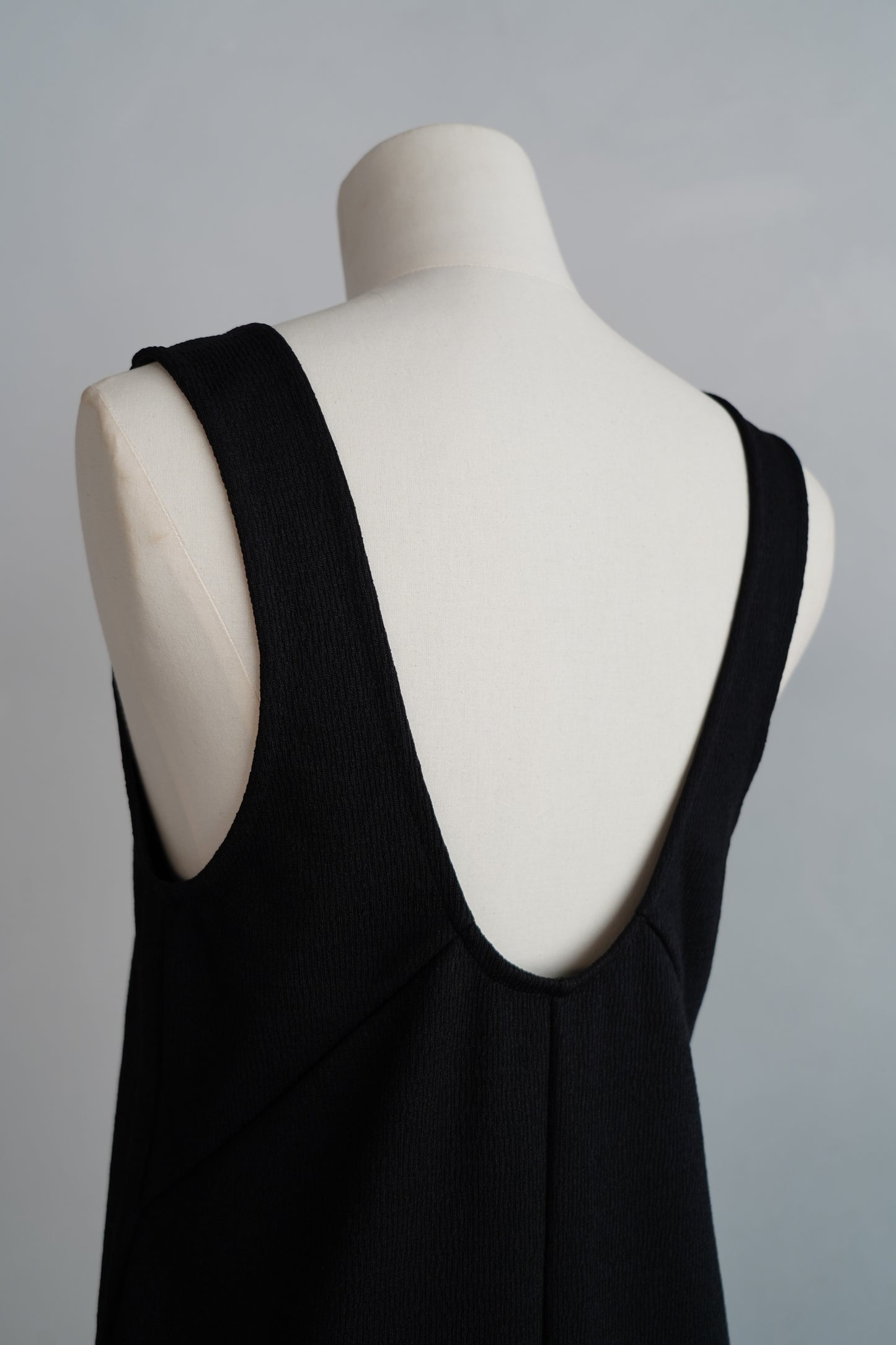 Vneck Jersey Dress / BLACK