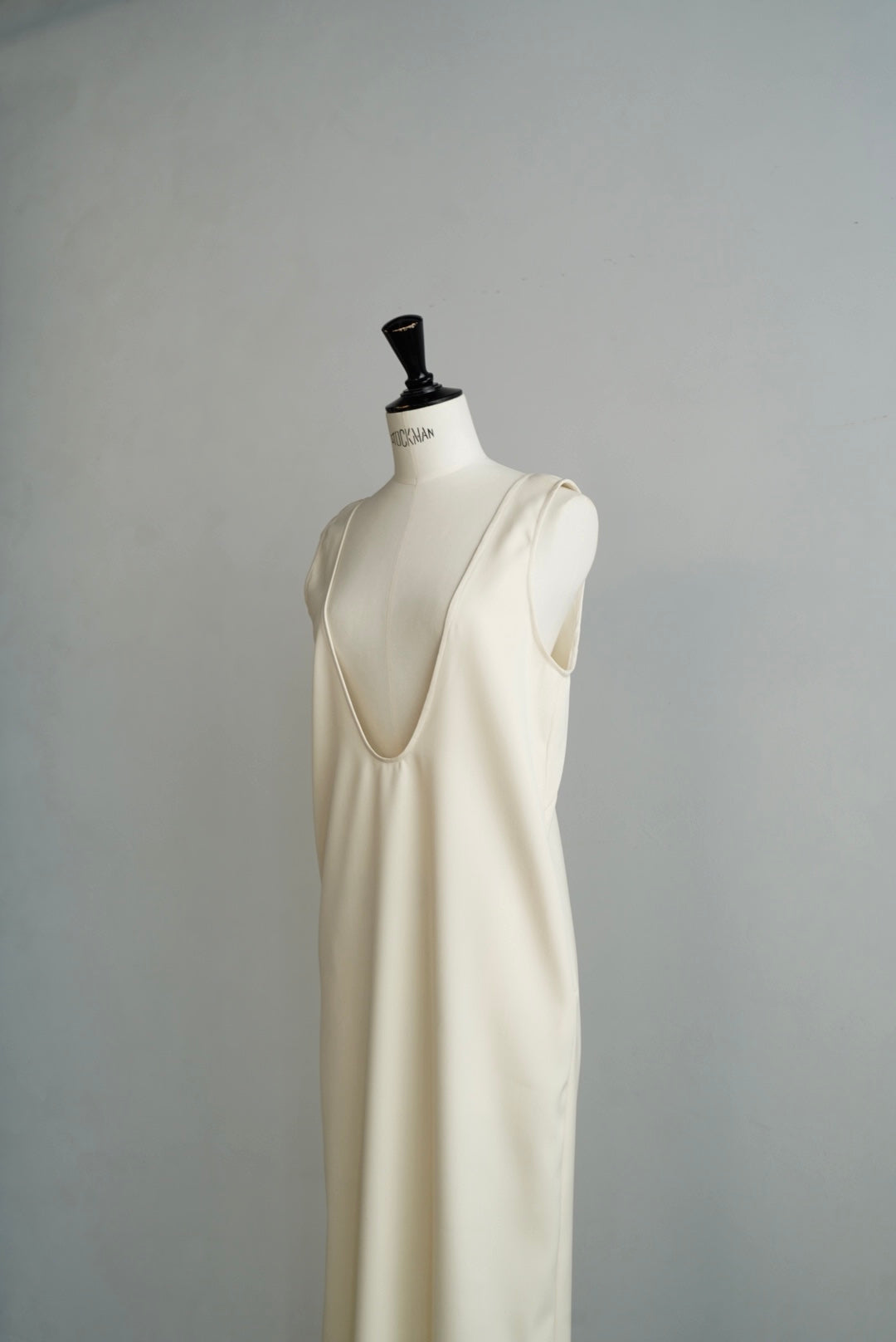 Round Onepiece / WHITE