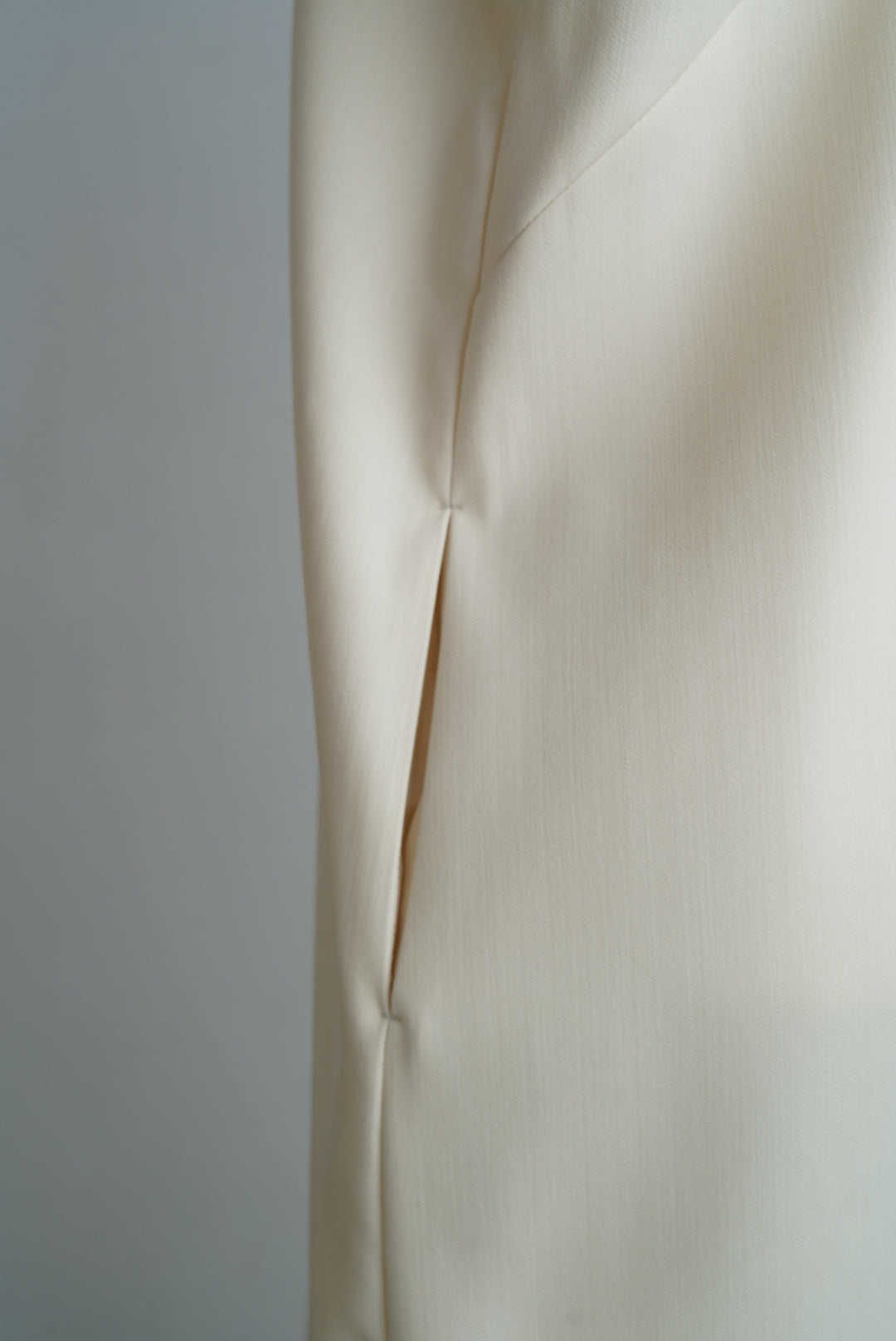 Round Onepiece / WHITE