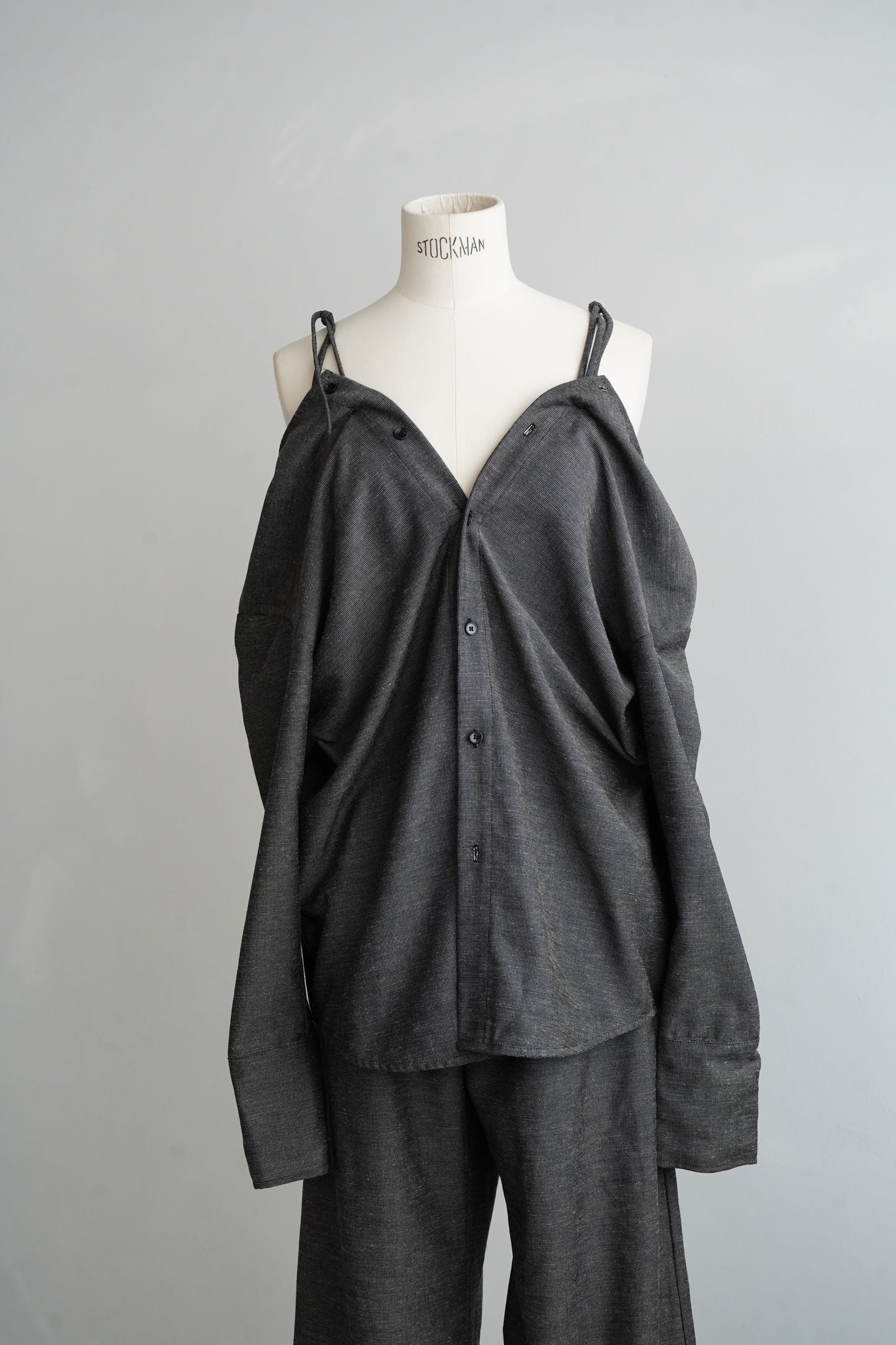 Nocollar Strap Shirts / GRAY -9月20−25日発送-