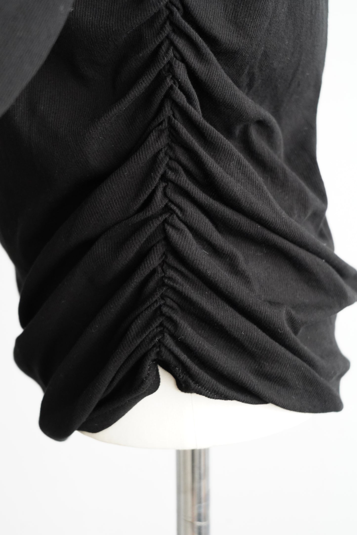 Shirring Pullover / BLACK