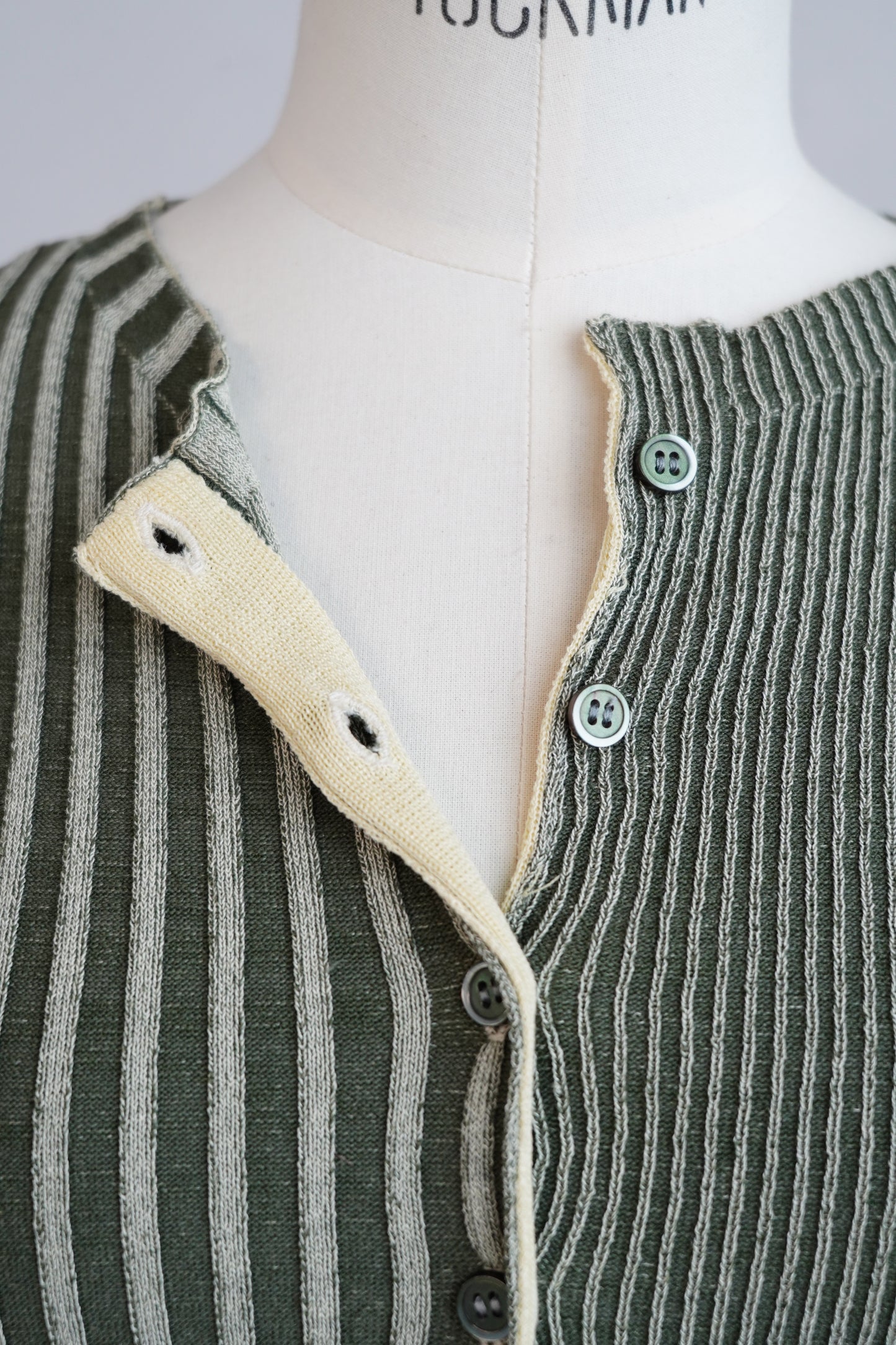 【Restock】Two-Tone Knit Cardigan / KHAKIYEL -11月25-30日発送-