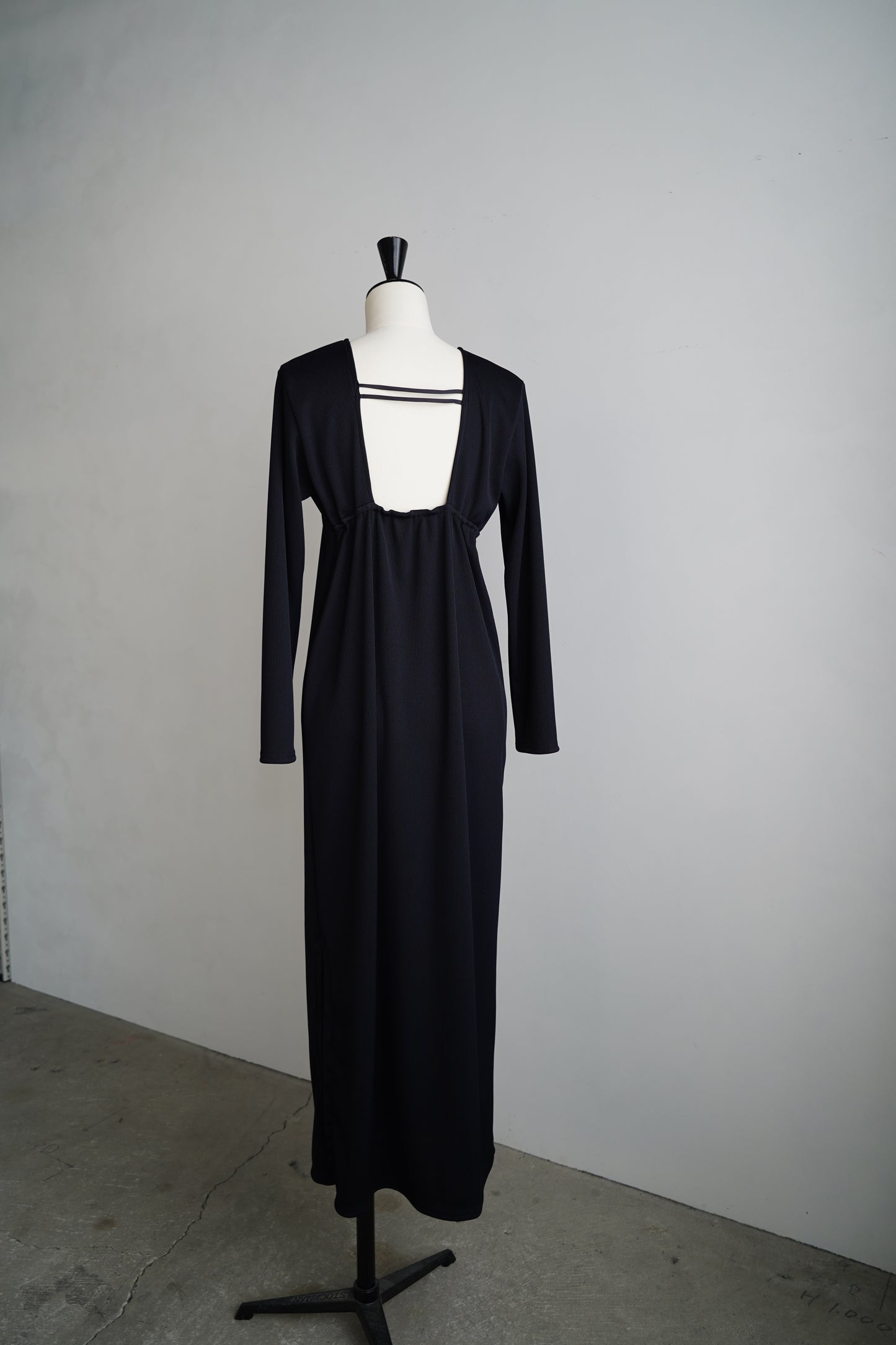 Backopen Rib Onepiece / BLACK