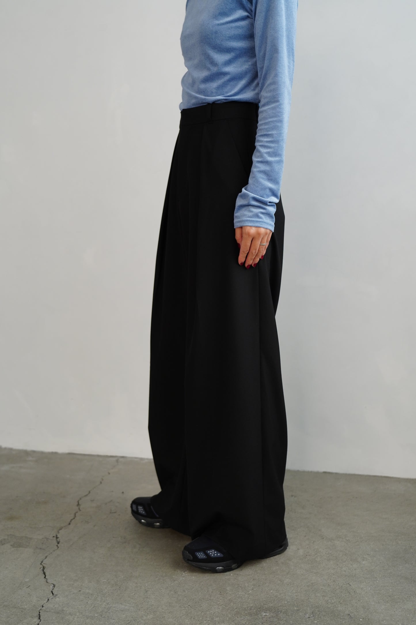 Wide Straight Pants / BLACK -10月17日発送-