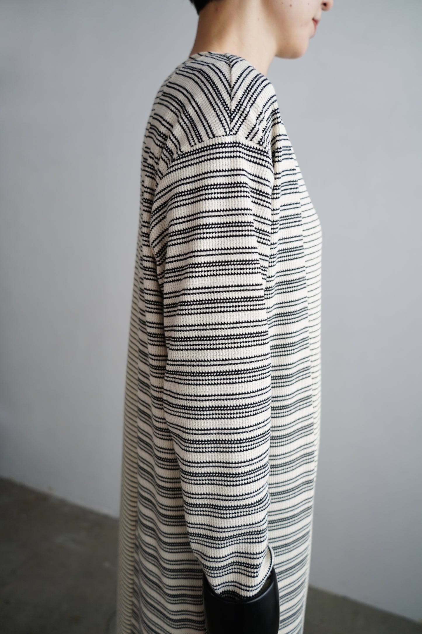 Switch Border Onepiece / OFFWHITE