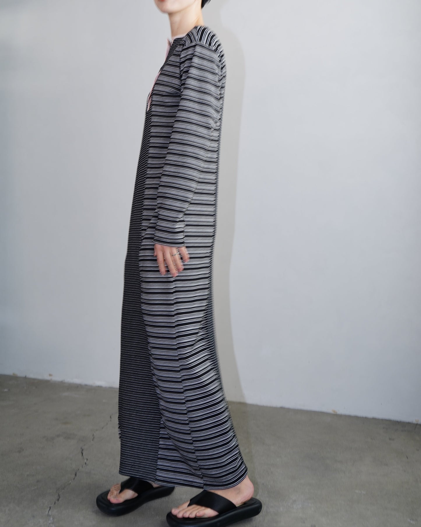 Switch Border Onepiece / BLACK