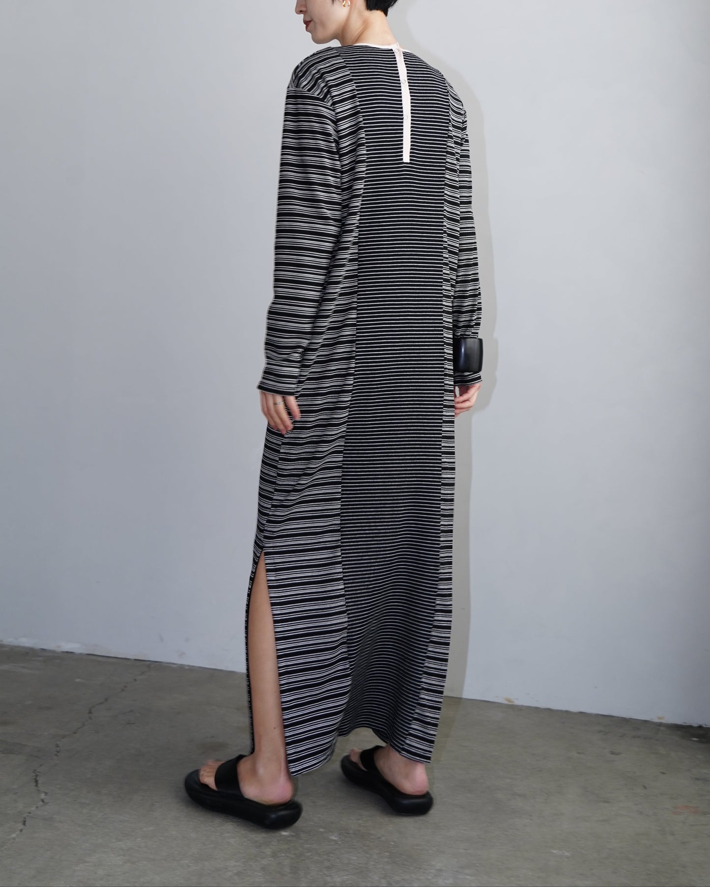 Switch Border Onepiece / BLACK