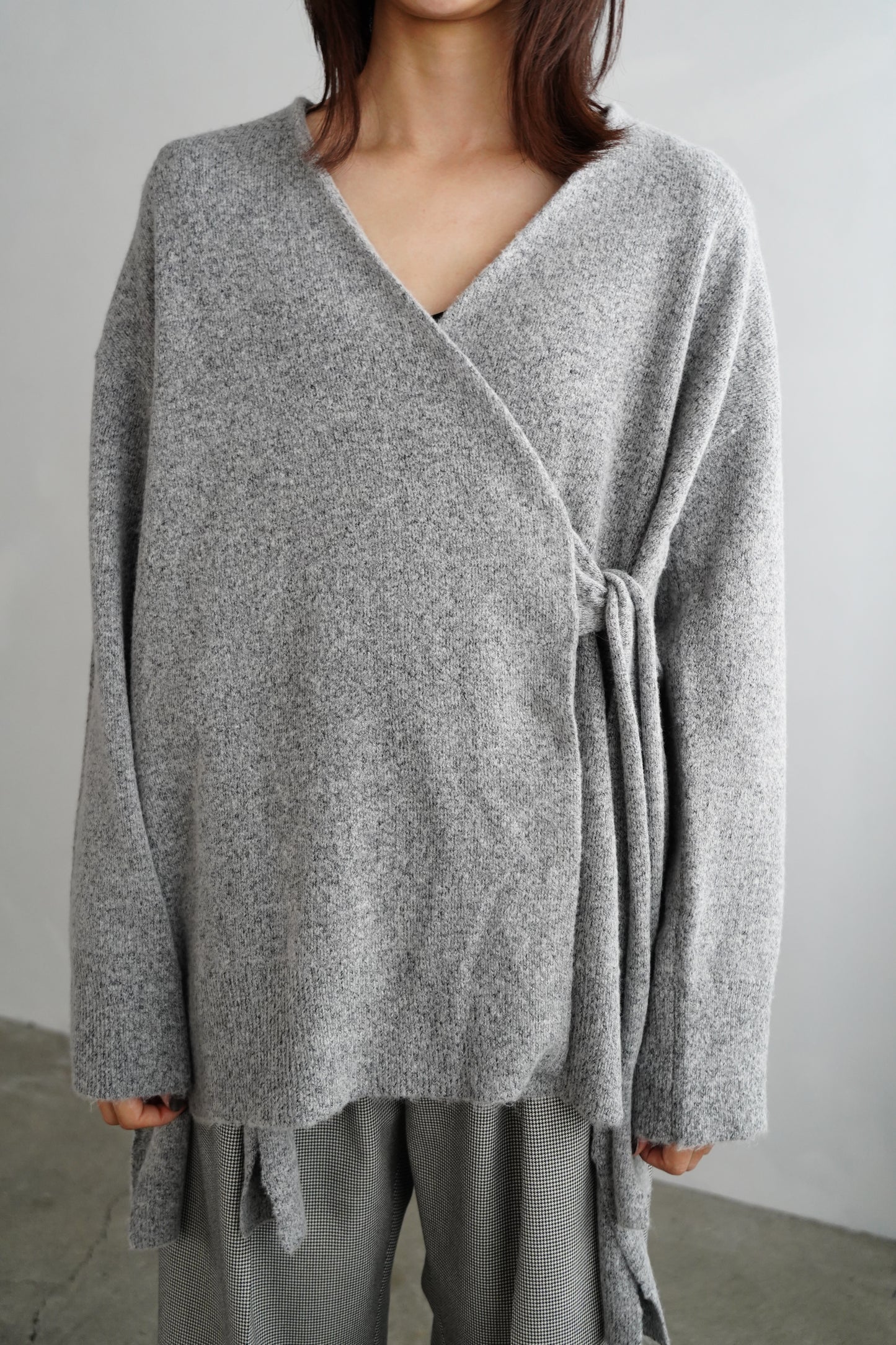 Cachecoeur Knit Cardigan / GRAY
