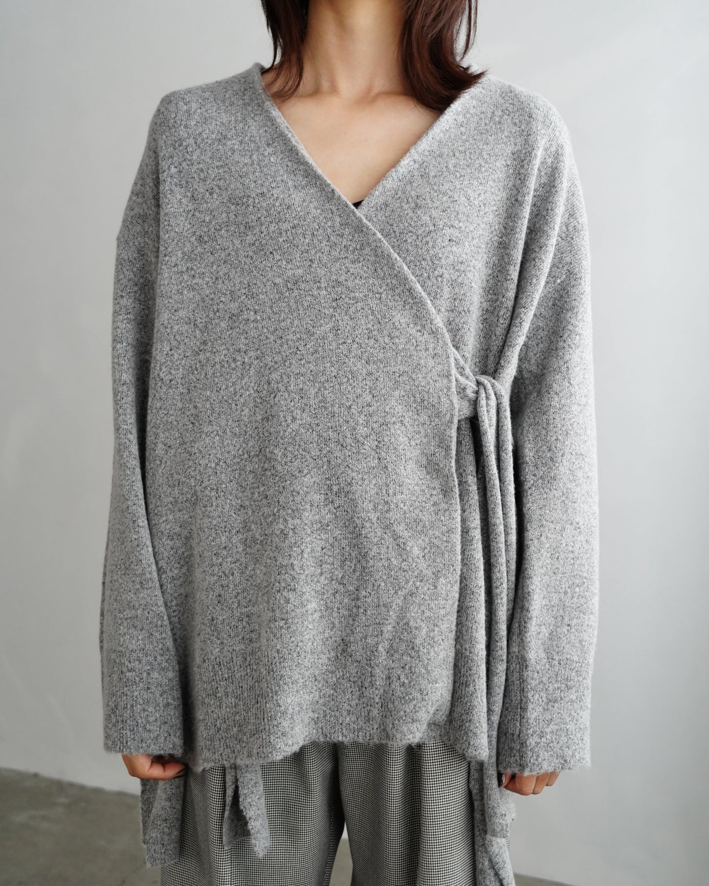 Cachecoeur Knit Cardigan / GRAY