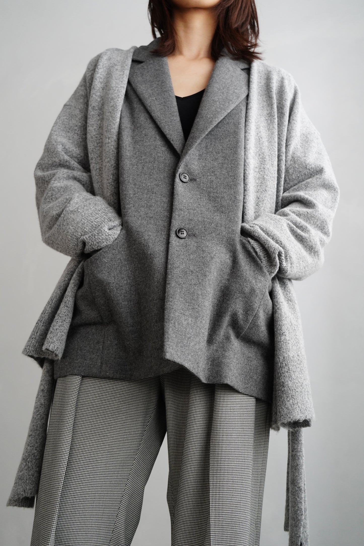 Cachecoeur Knit Cardigan / GRAY