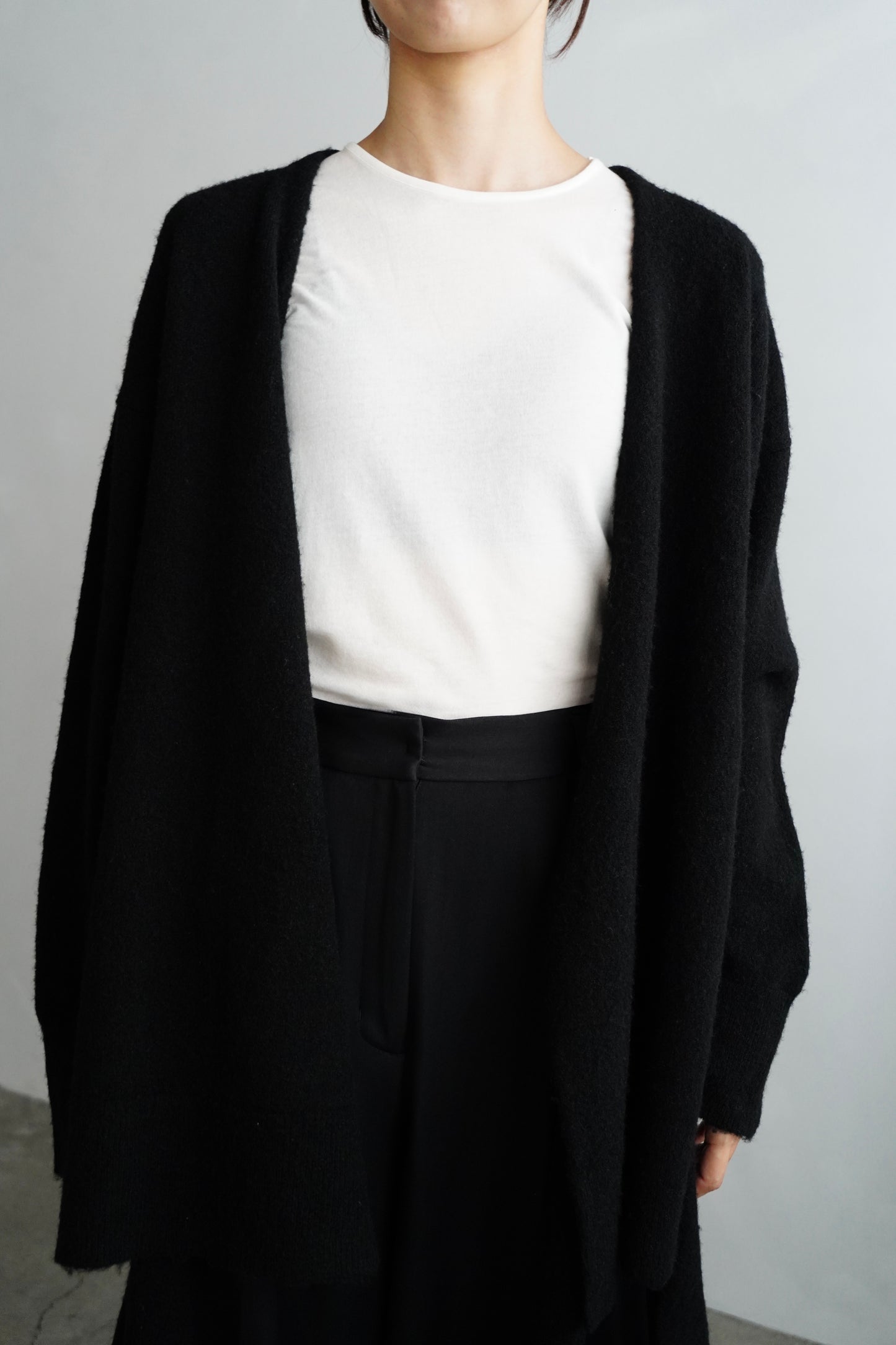 Cachecoeur Knit Cardigan / BLACK