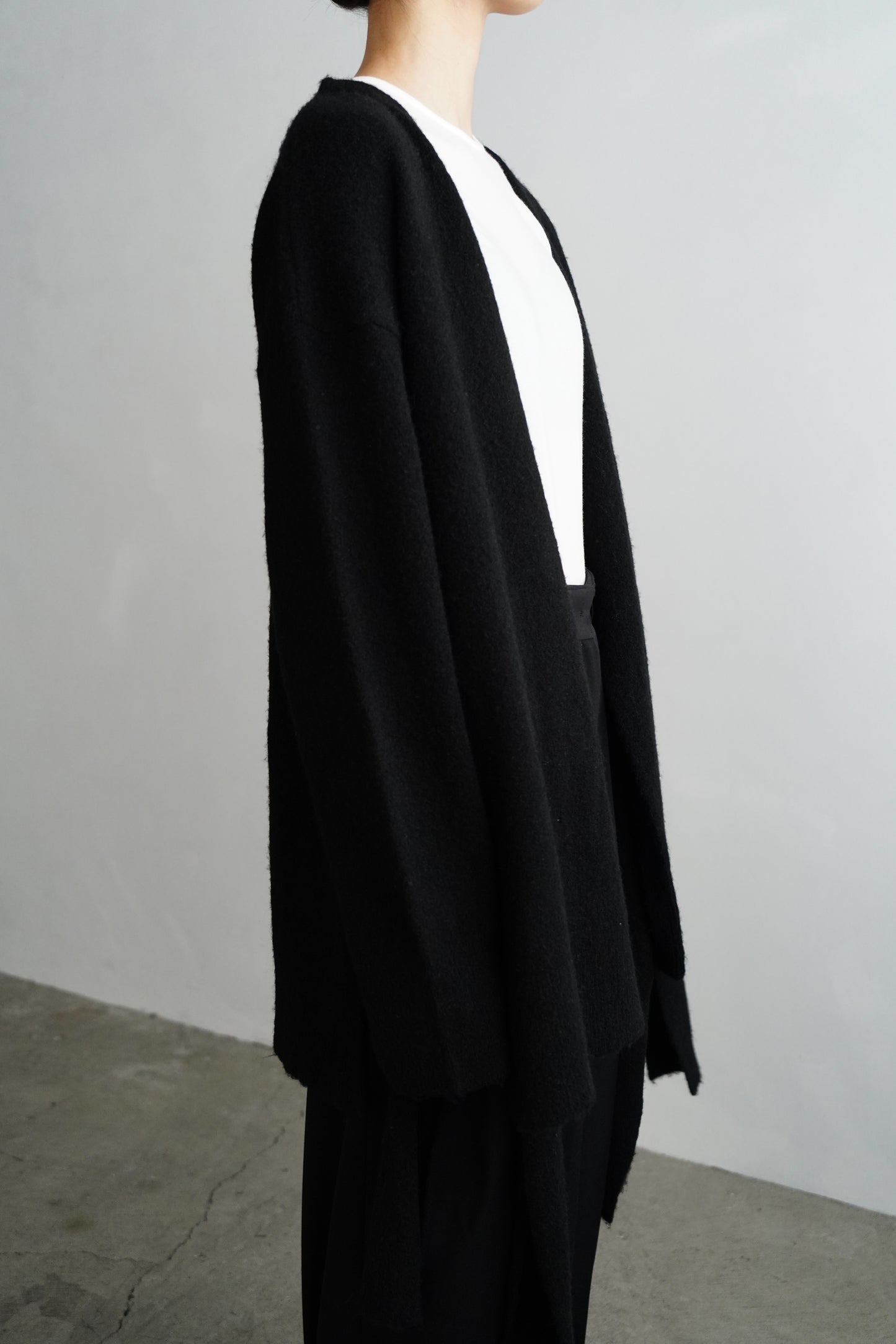 Cachecoeur Knit Cardigan / BLACK